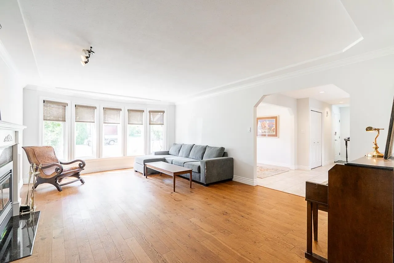 5271 Cambridge Court