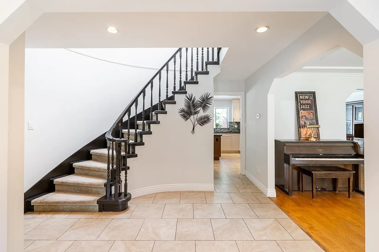 5271 Cambridge Court