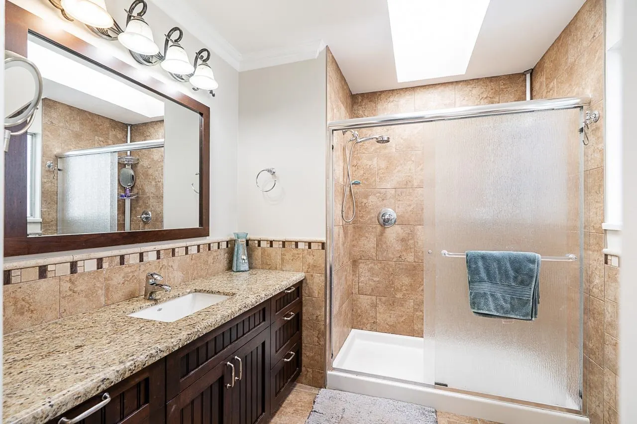 5271 Cambridge Court