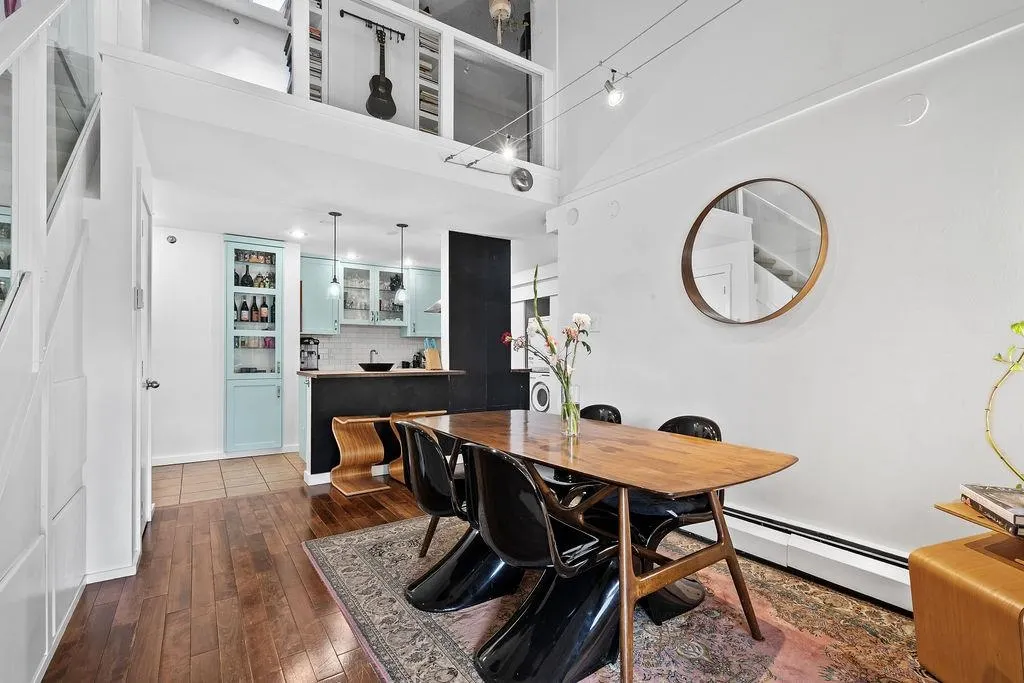 310 1549 Kitchener Street