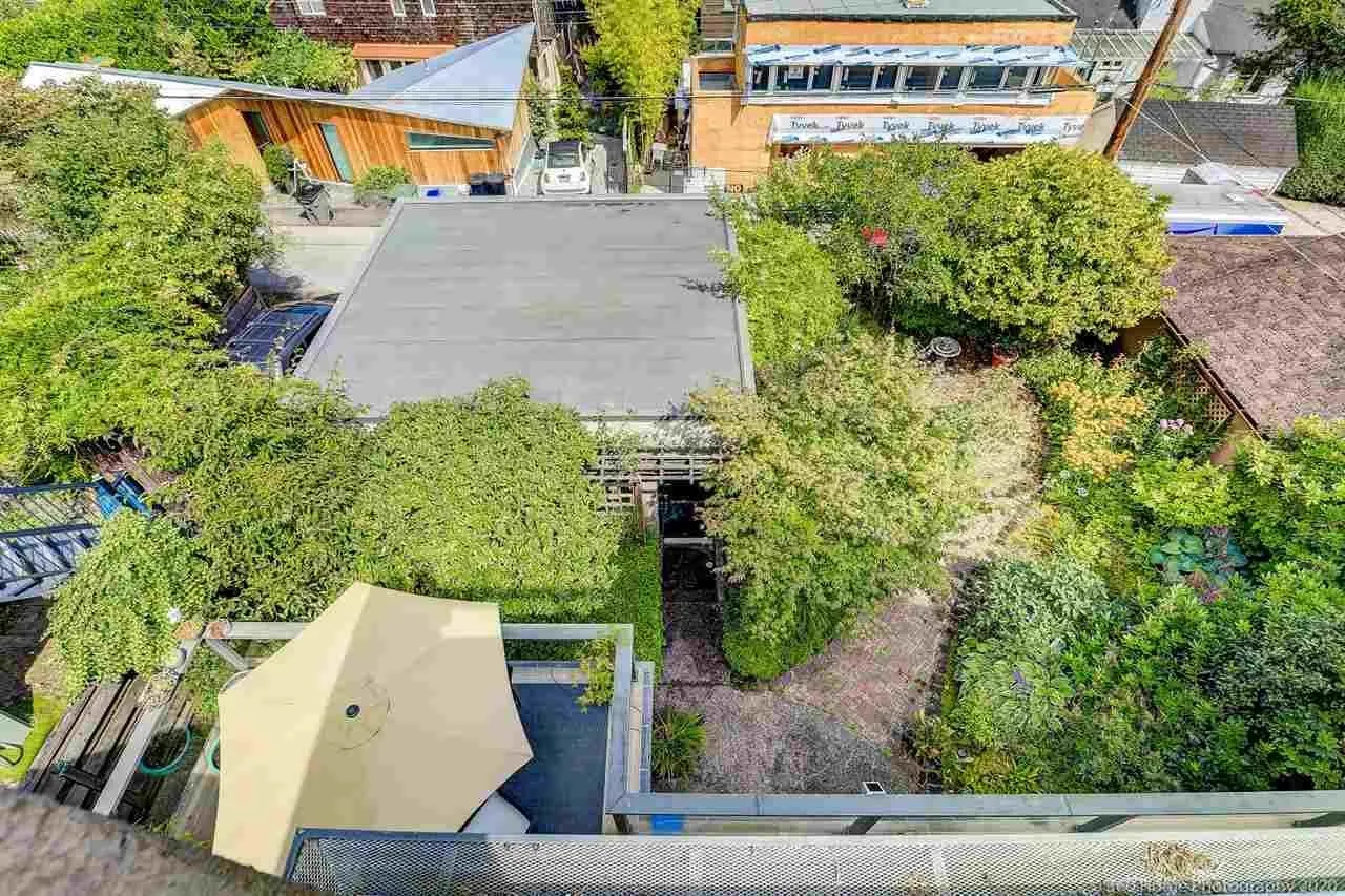 4333 Locarno Crescent
