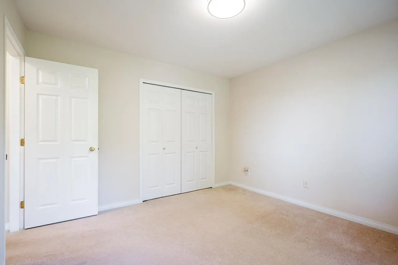 60 8111 160 Street