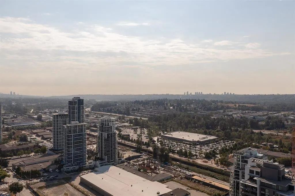 3805 2085 Skyline Court