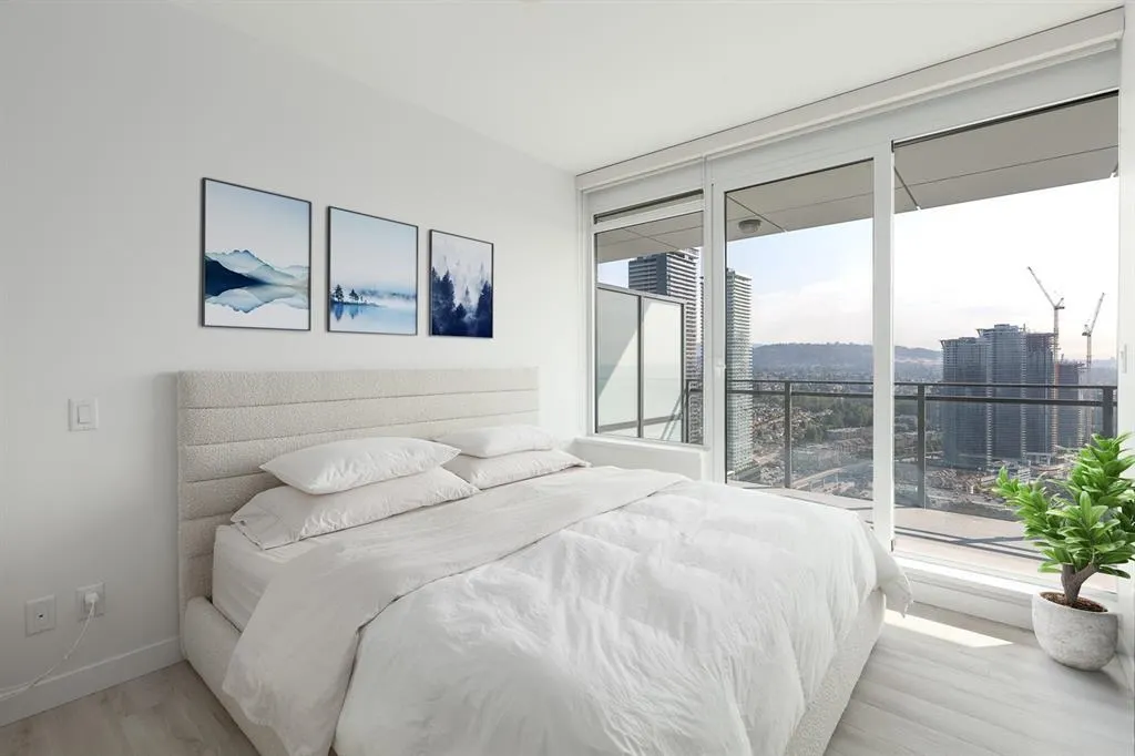 3805 2085 Skyline Court