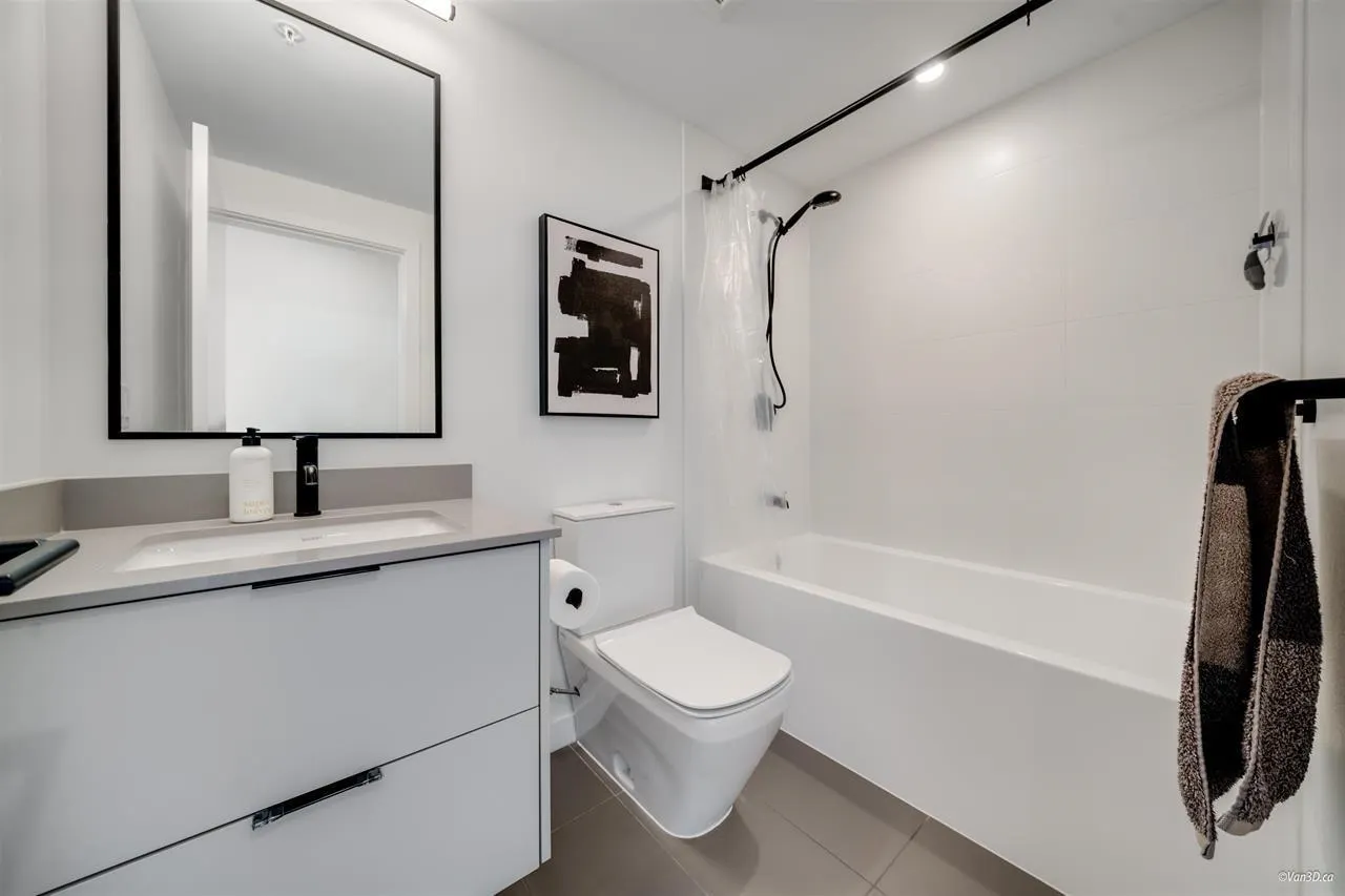 2211 13685 102 Avenue