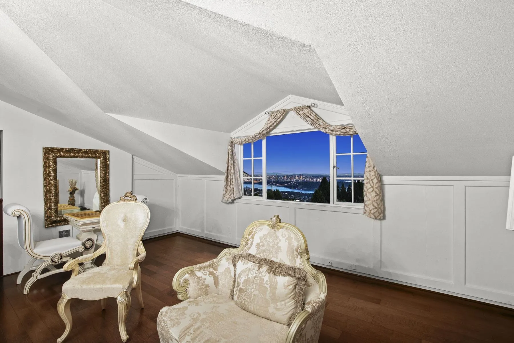 1391 Chartwell Drive