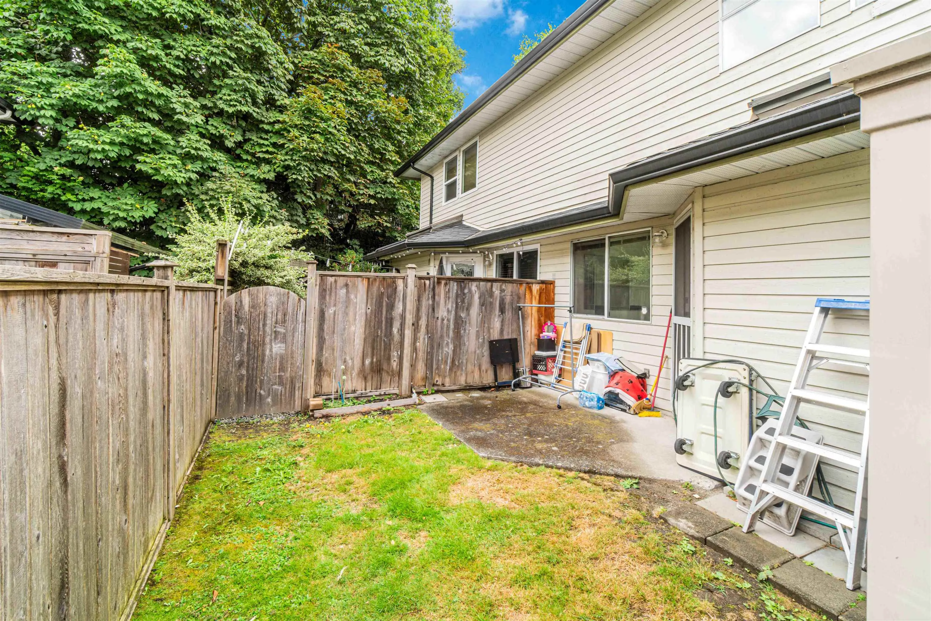 4 7131 Garden City Road