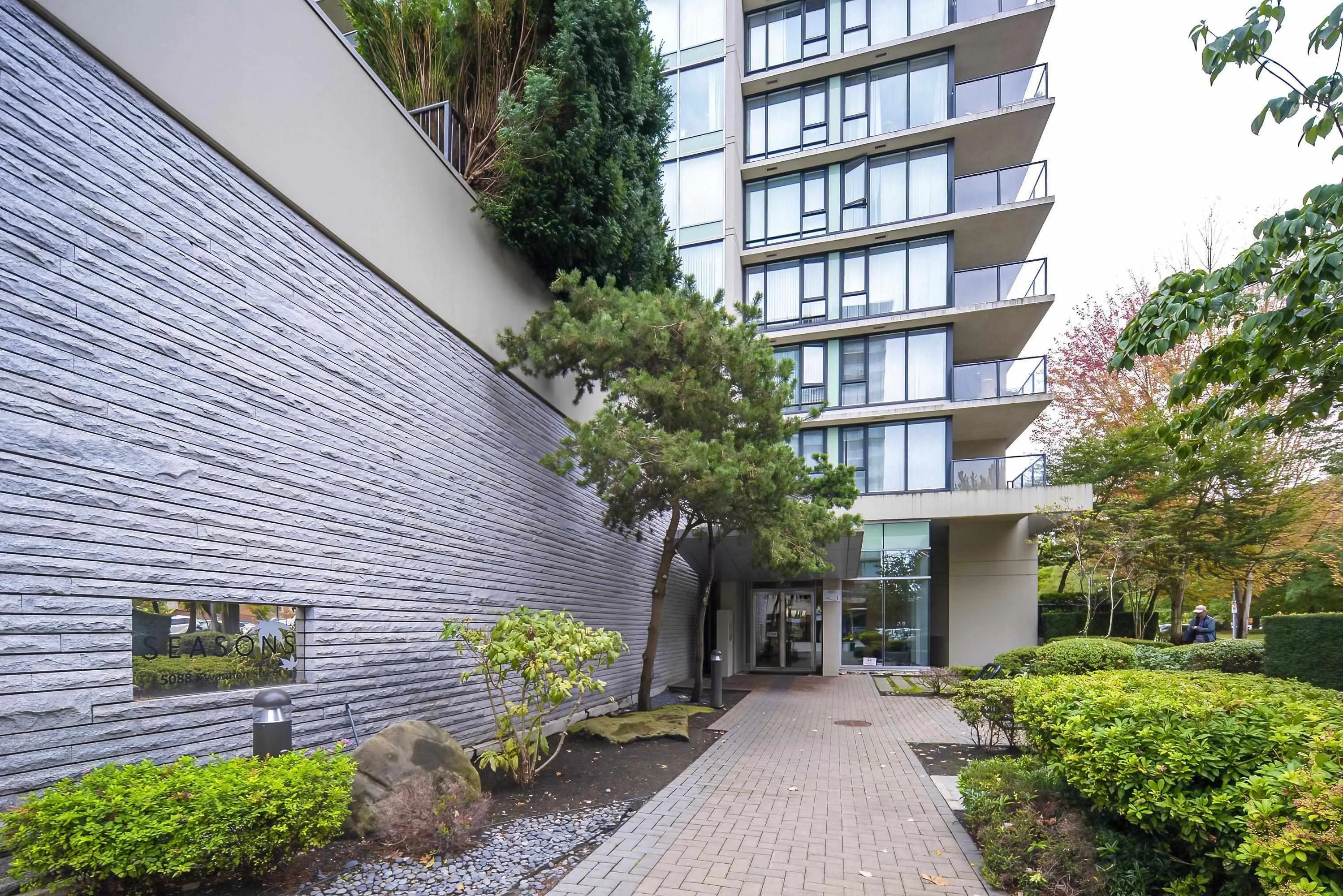 1801 5088 Kwantlen Street