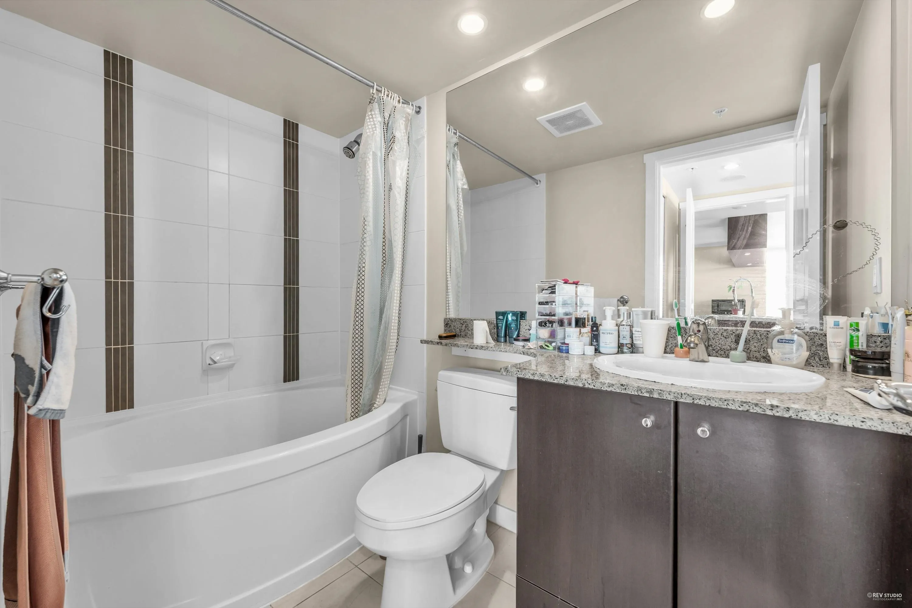 1801 5088 Kwantlen Street