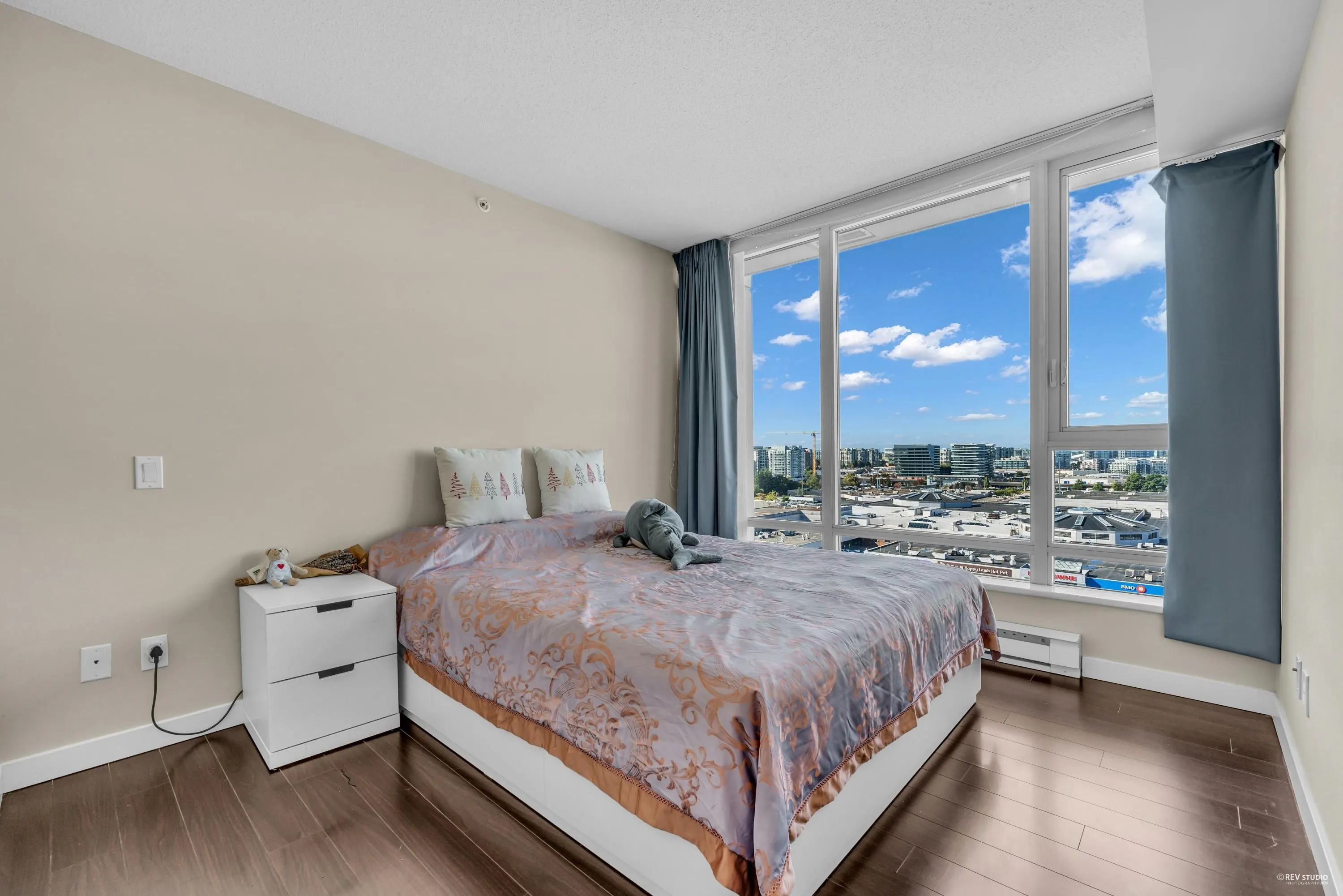 1801 5088 Kwantlen Street