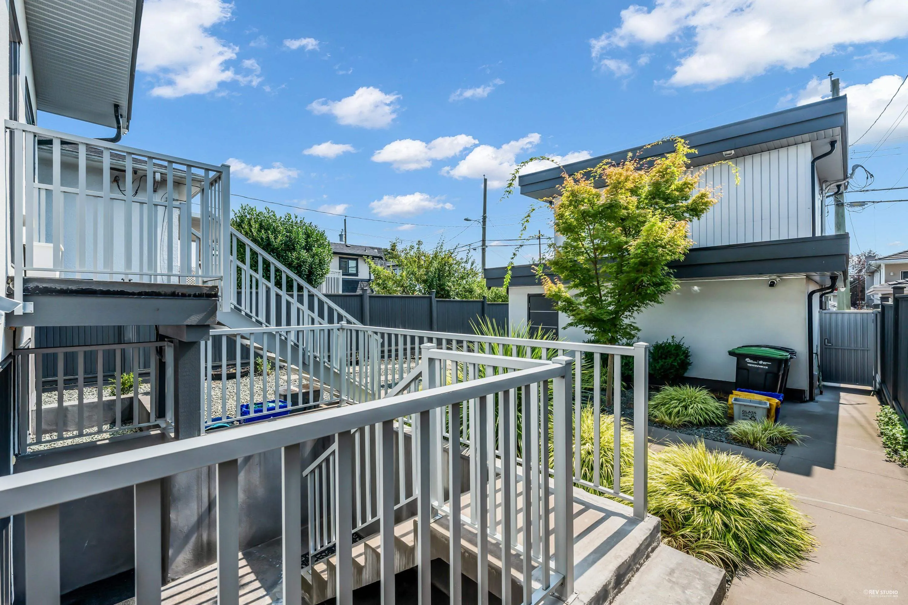 250 E 53rd Avenue