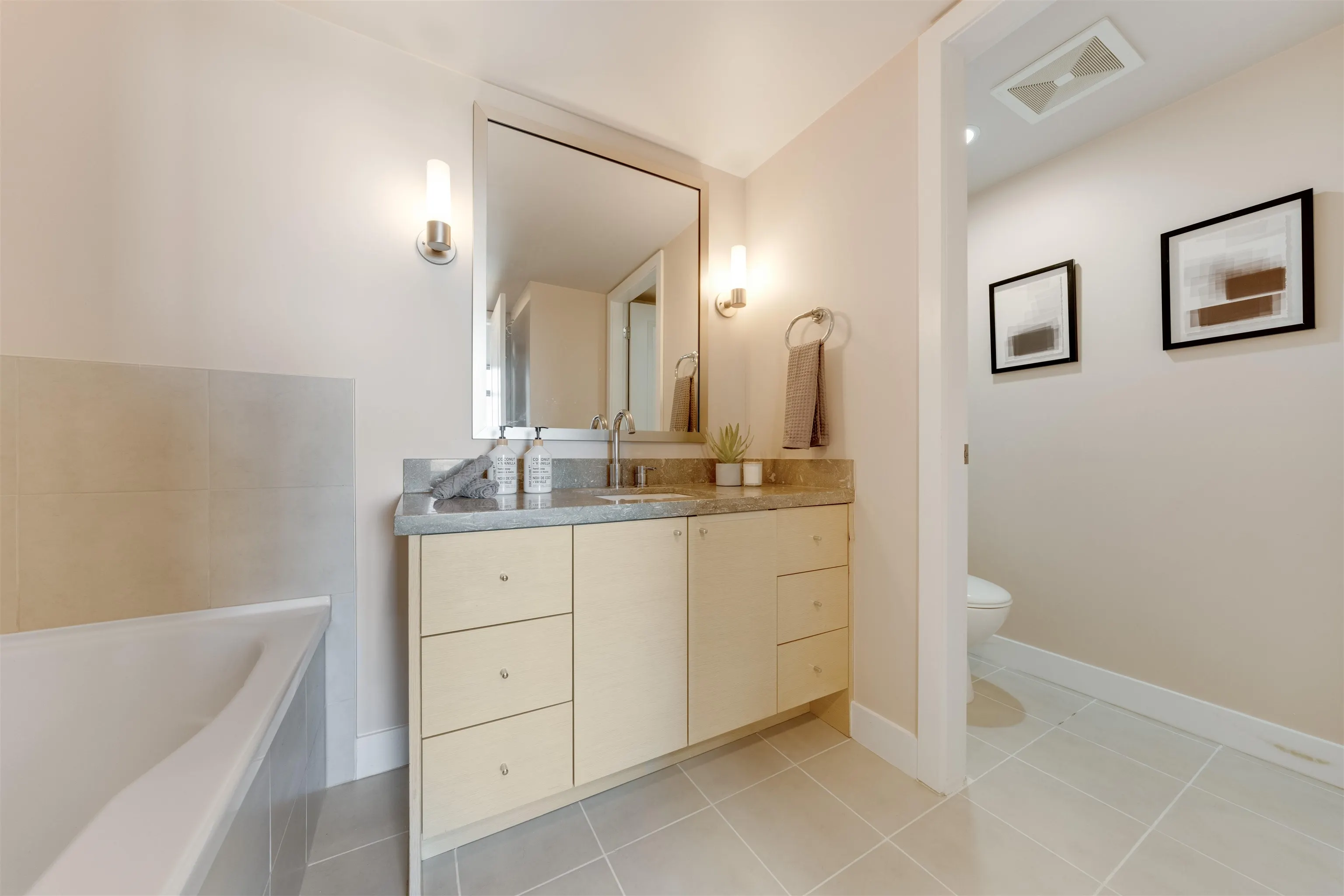 1201 6333 Katsura Street