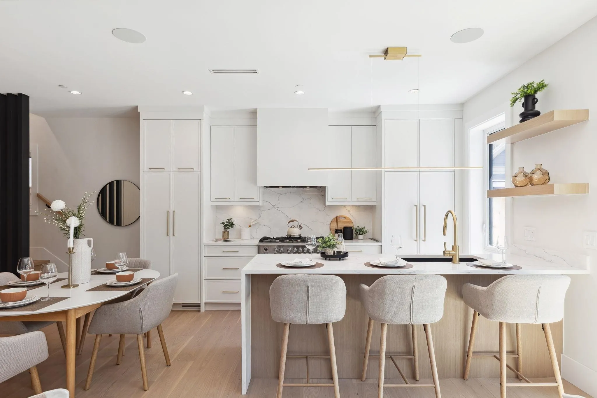 #2 2244 E 11th Avenue