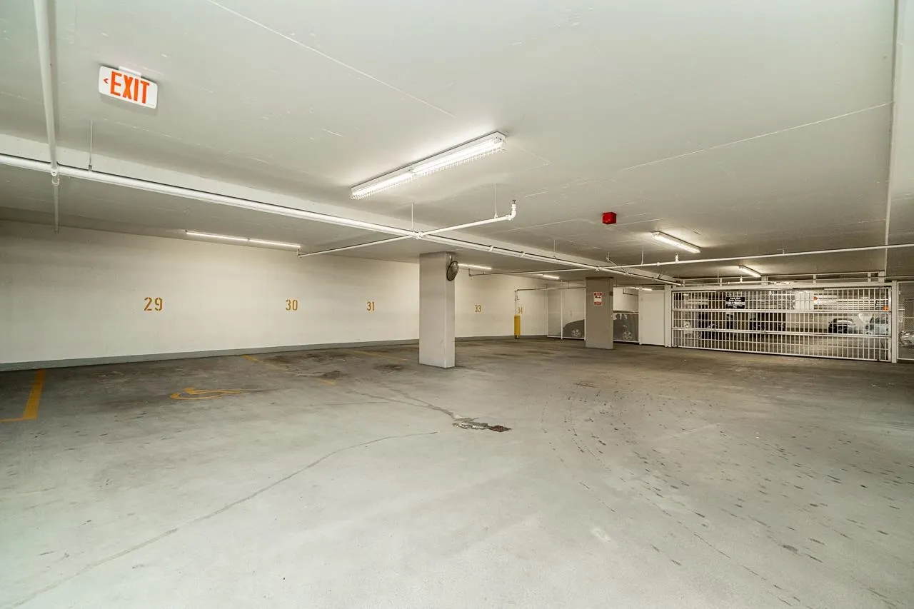 306 4400 Buchanan Street