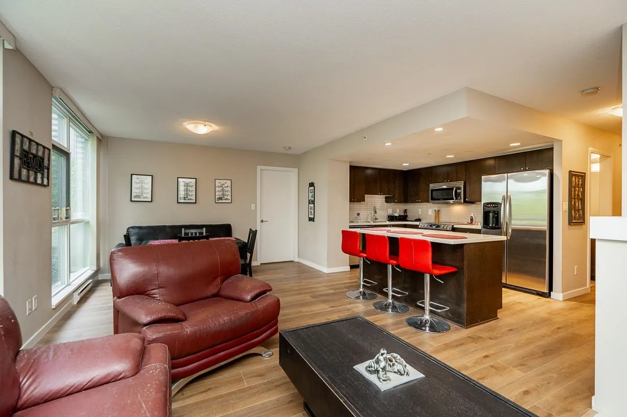 306 4400 Buchanan Street
