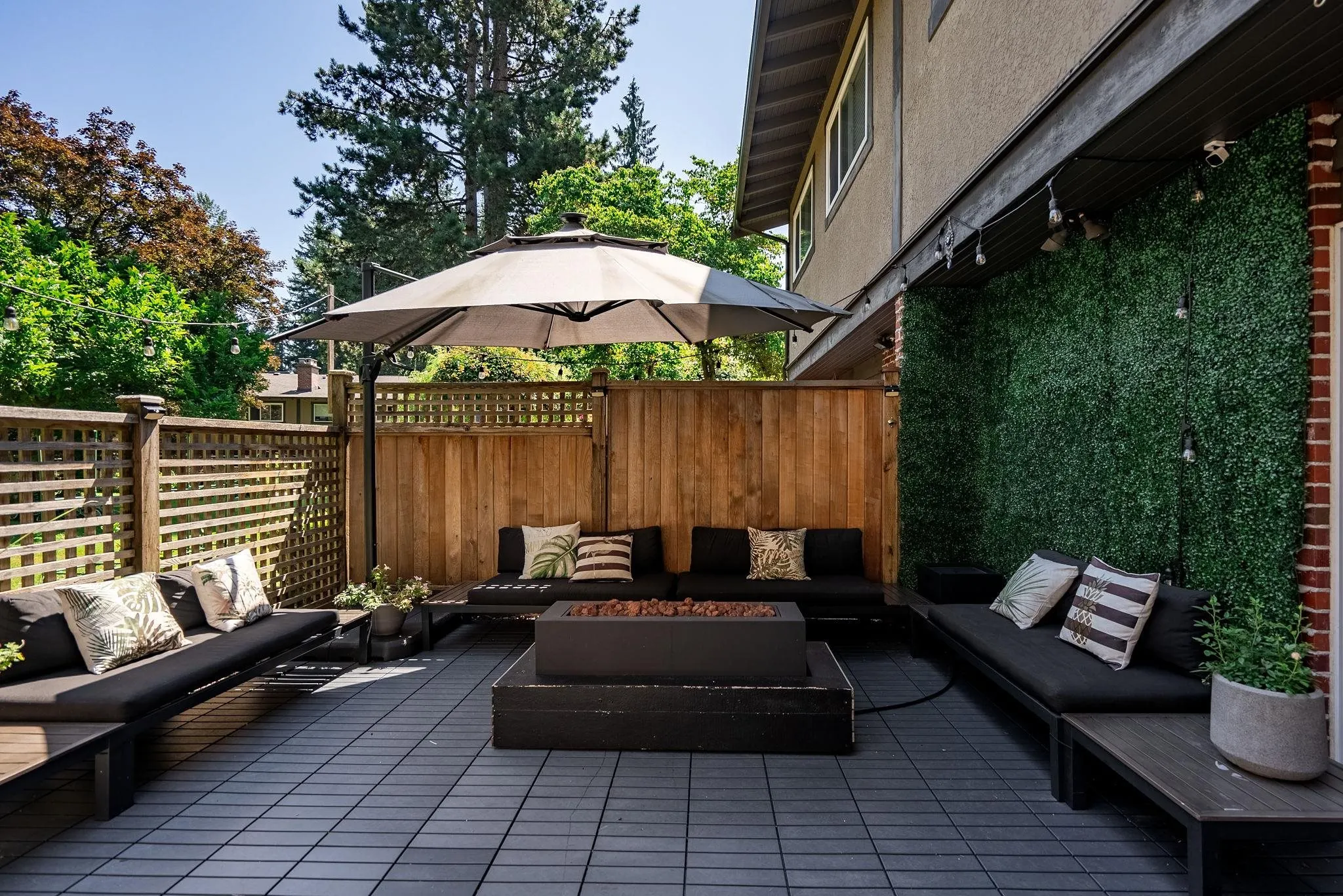 137 3300 Capilano Road