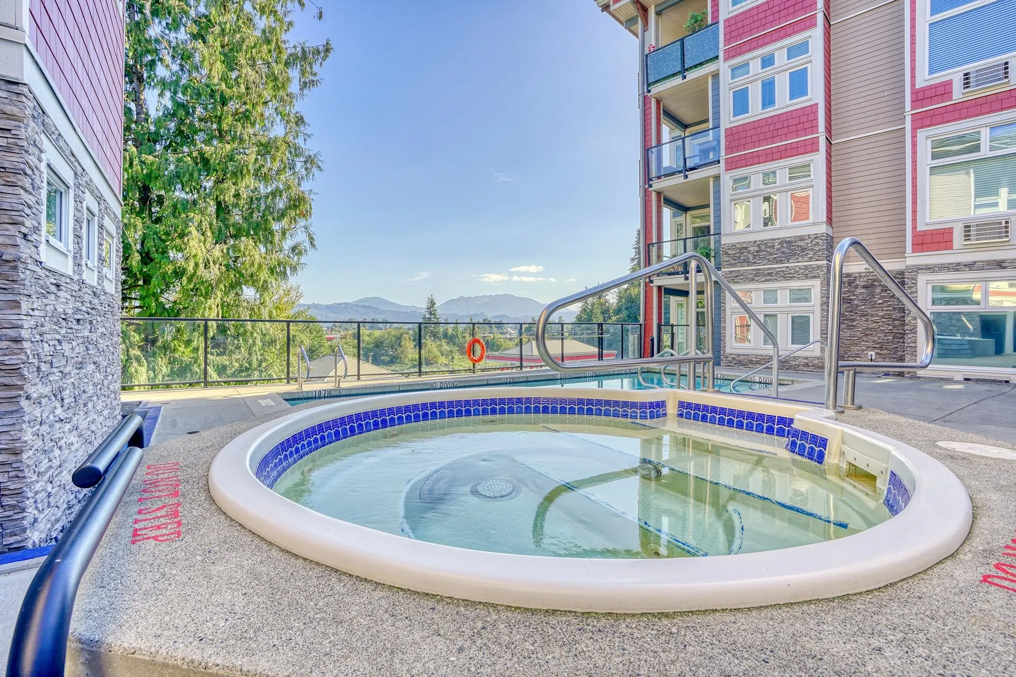 216 2238 Whatcom Road