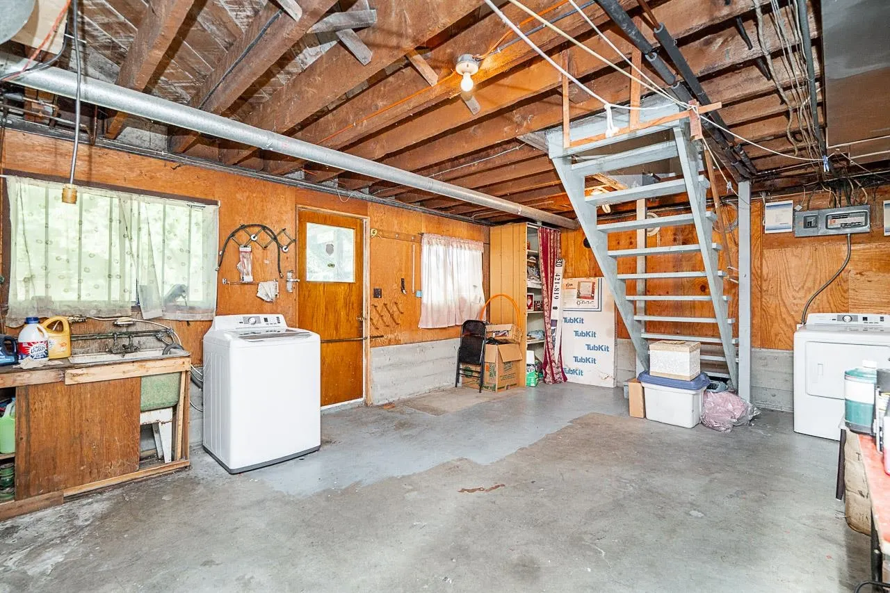 2212 Old Dollarton Road
