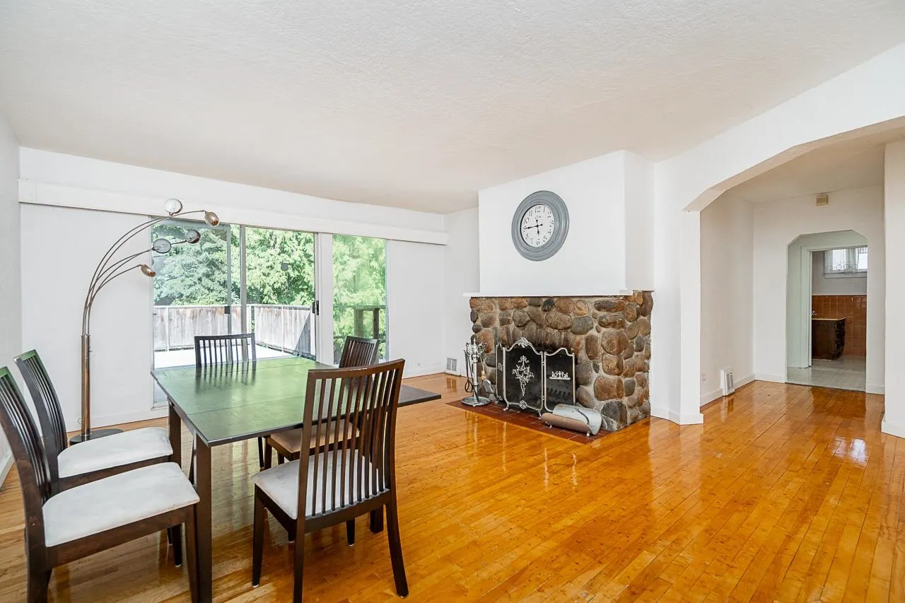 2212 Old Dollarton Road