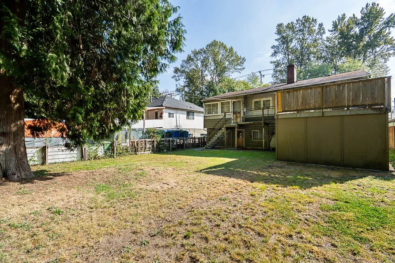 2212 Old Dollarton Road