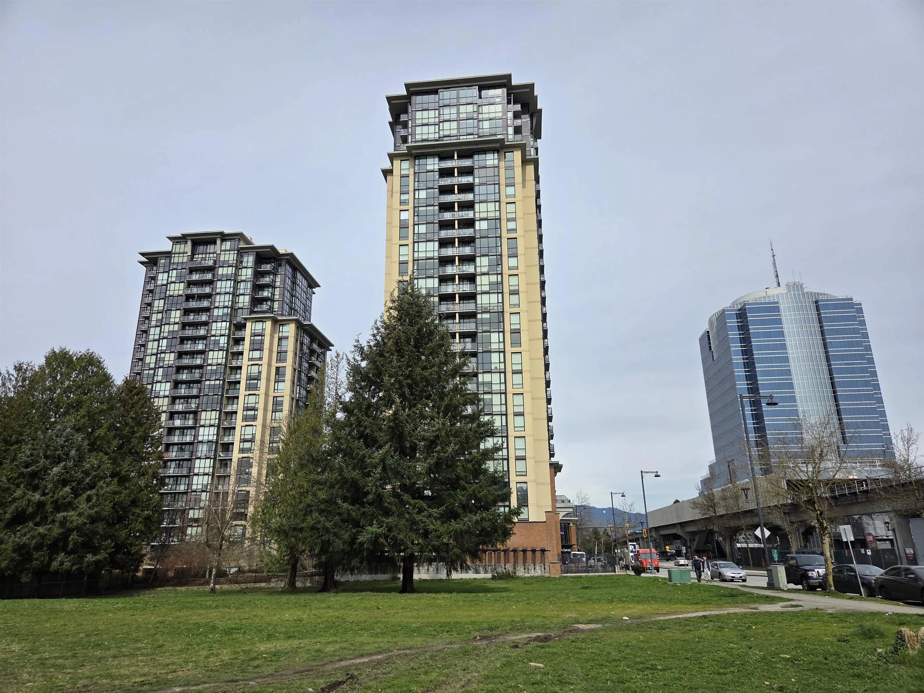 1106 10777 University Drive