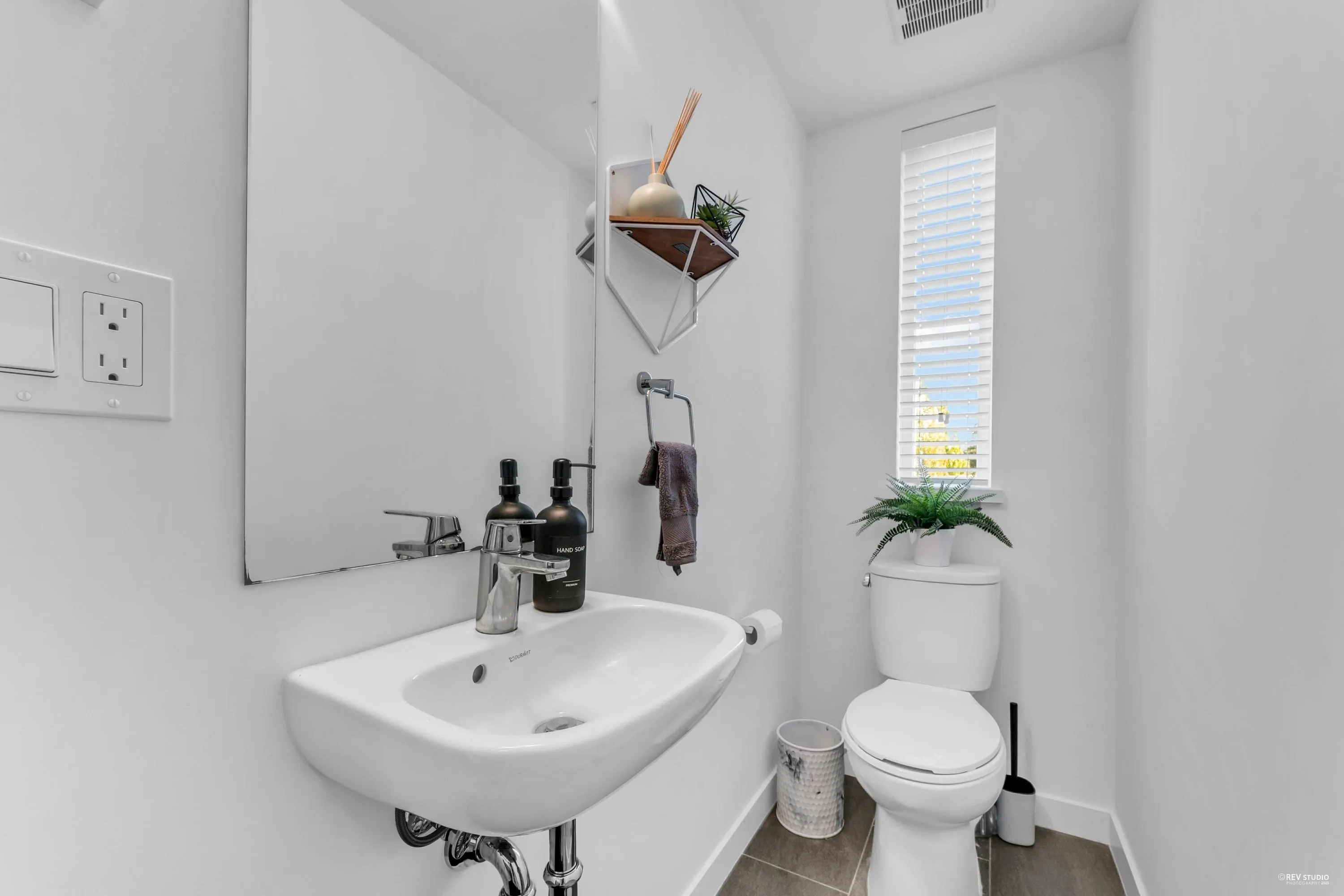 118 15850 85 Avenue