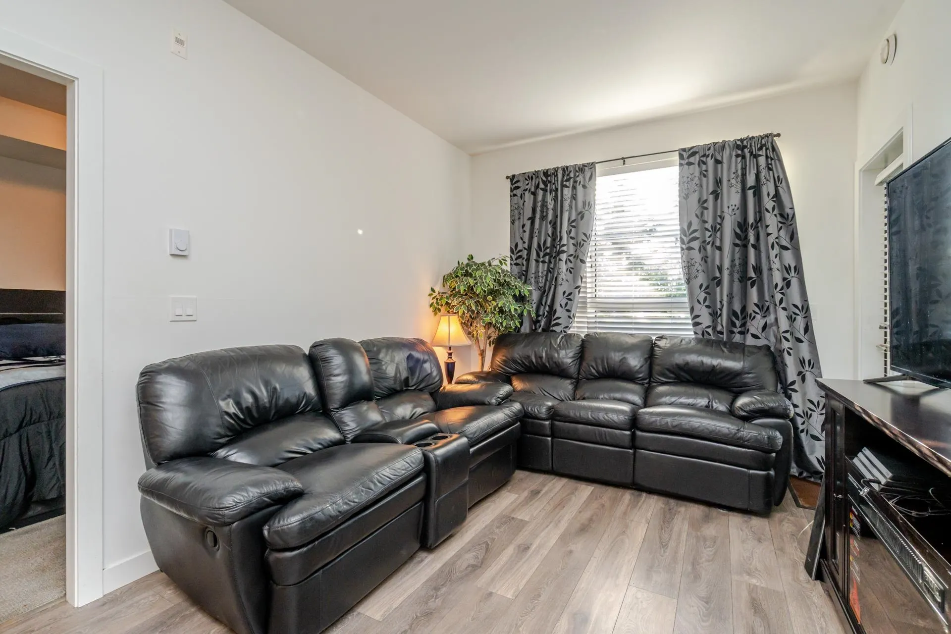103 20829 77a Avenue