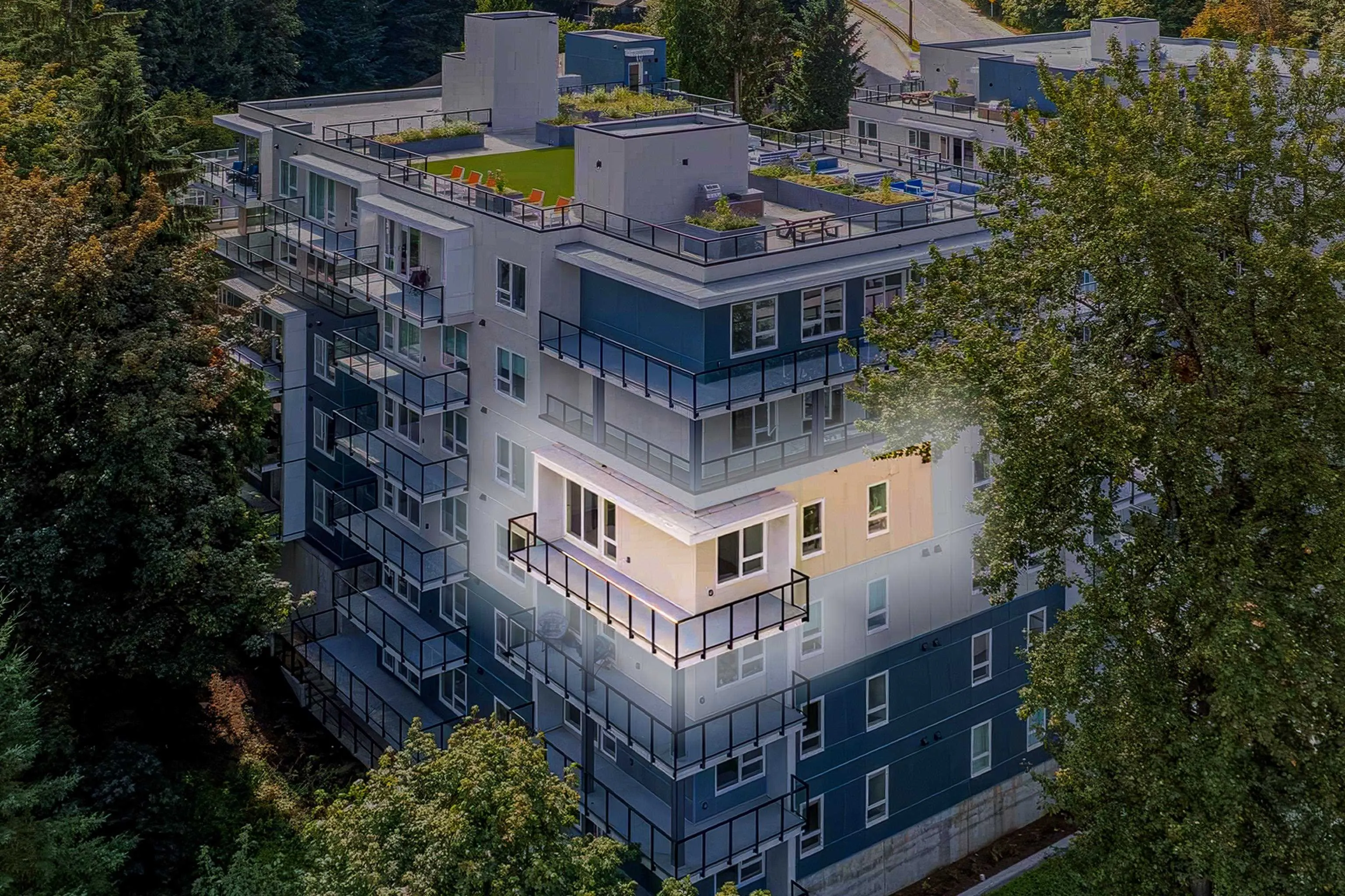 406 2002 St. George Street