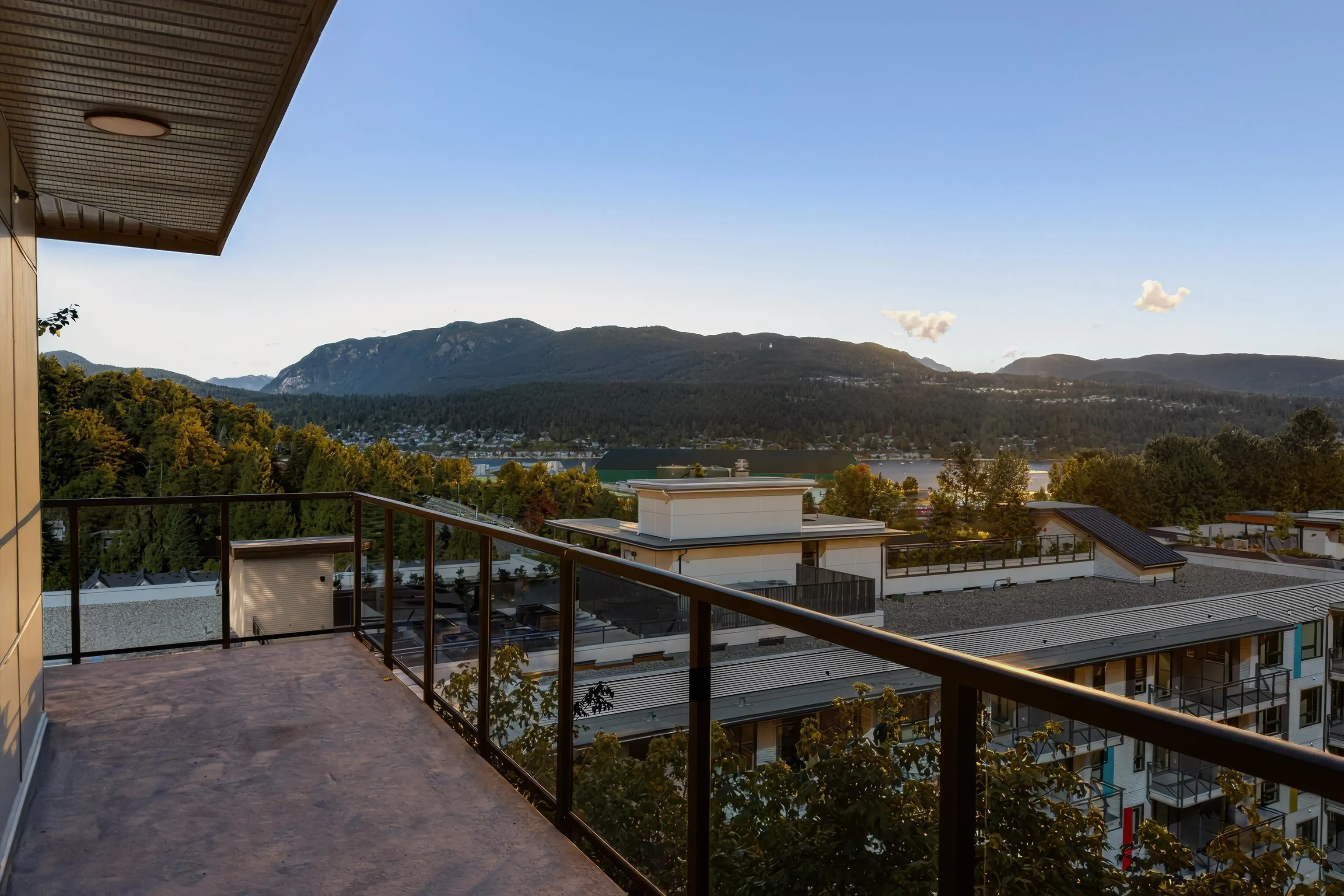 406 2002 St. George Street