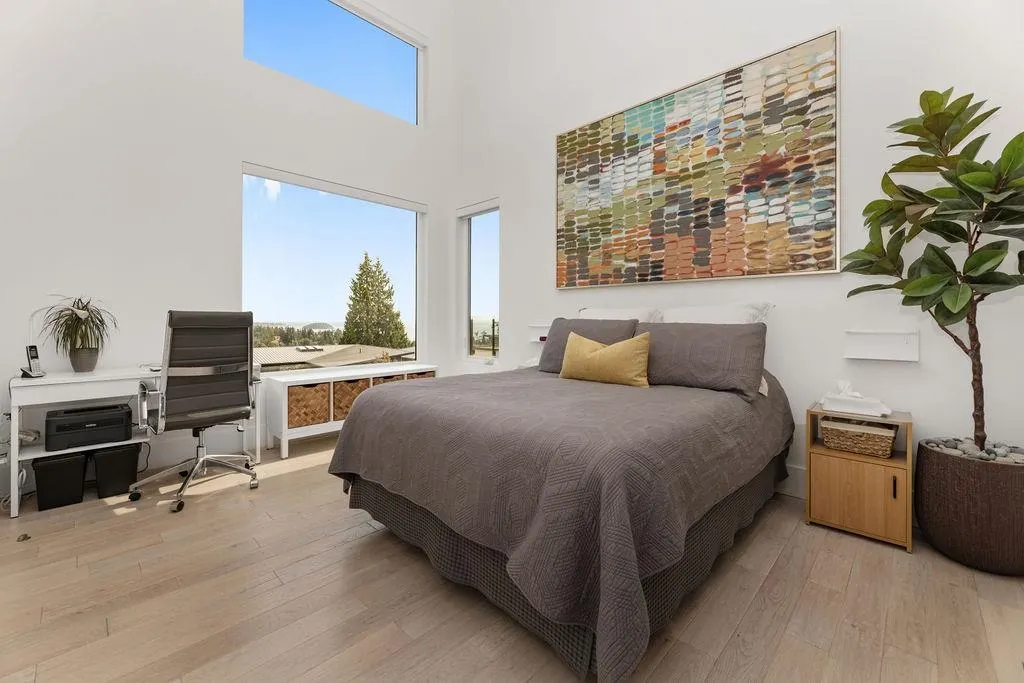502 Spyglass Place