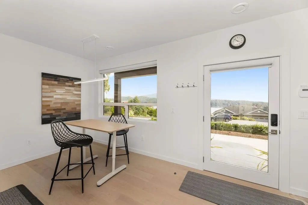 502 Spyglass Place