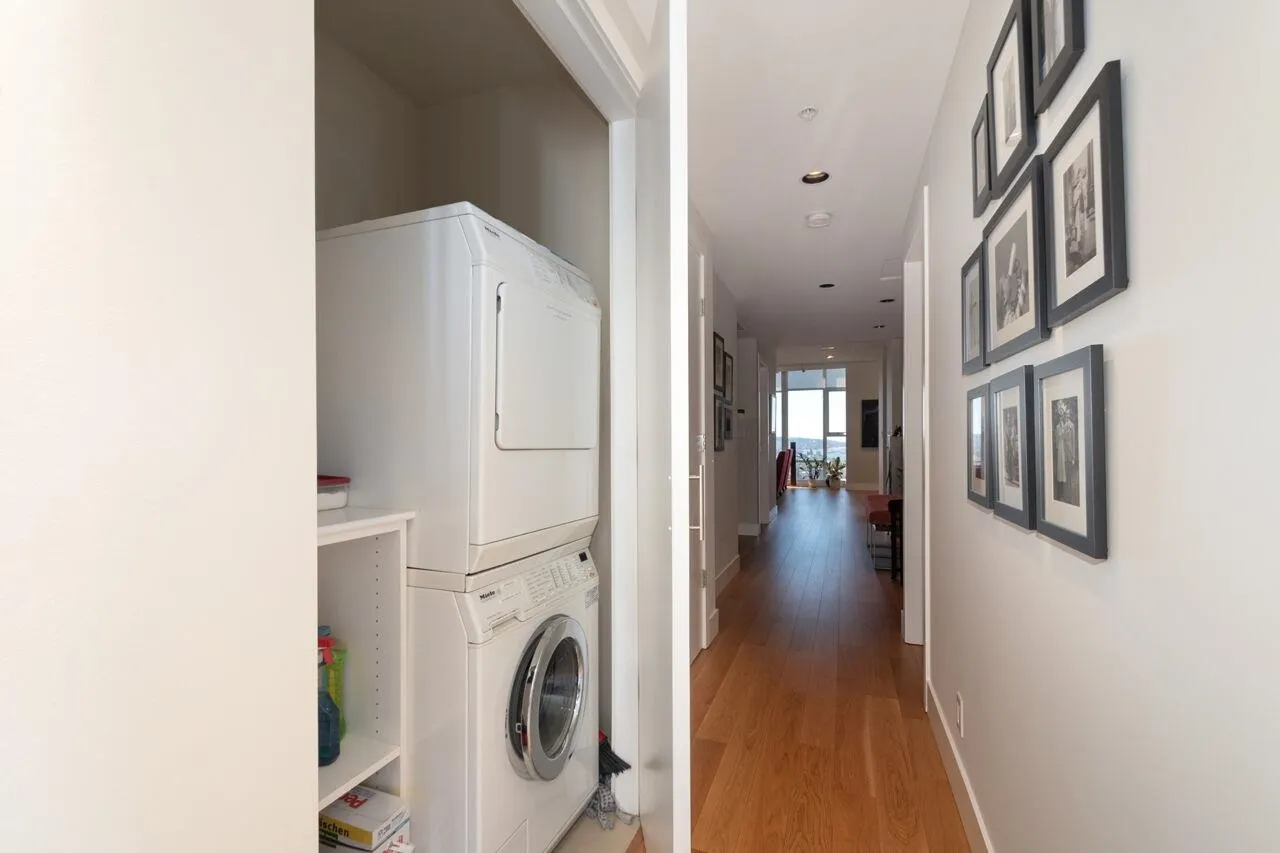 3503 455 Beach Crescent