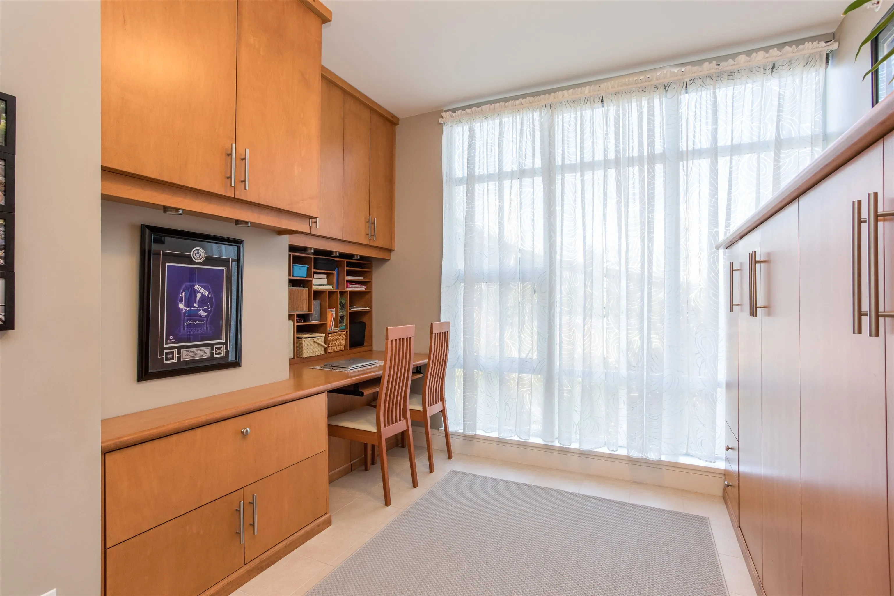 605 628 Kinghorne Mews