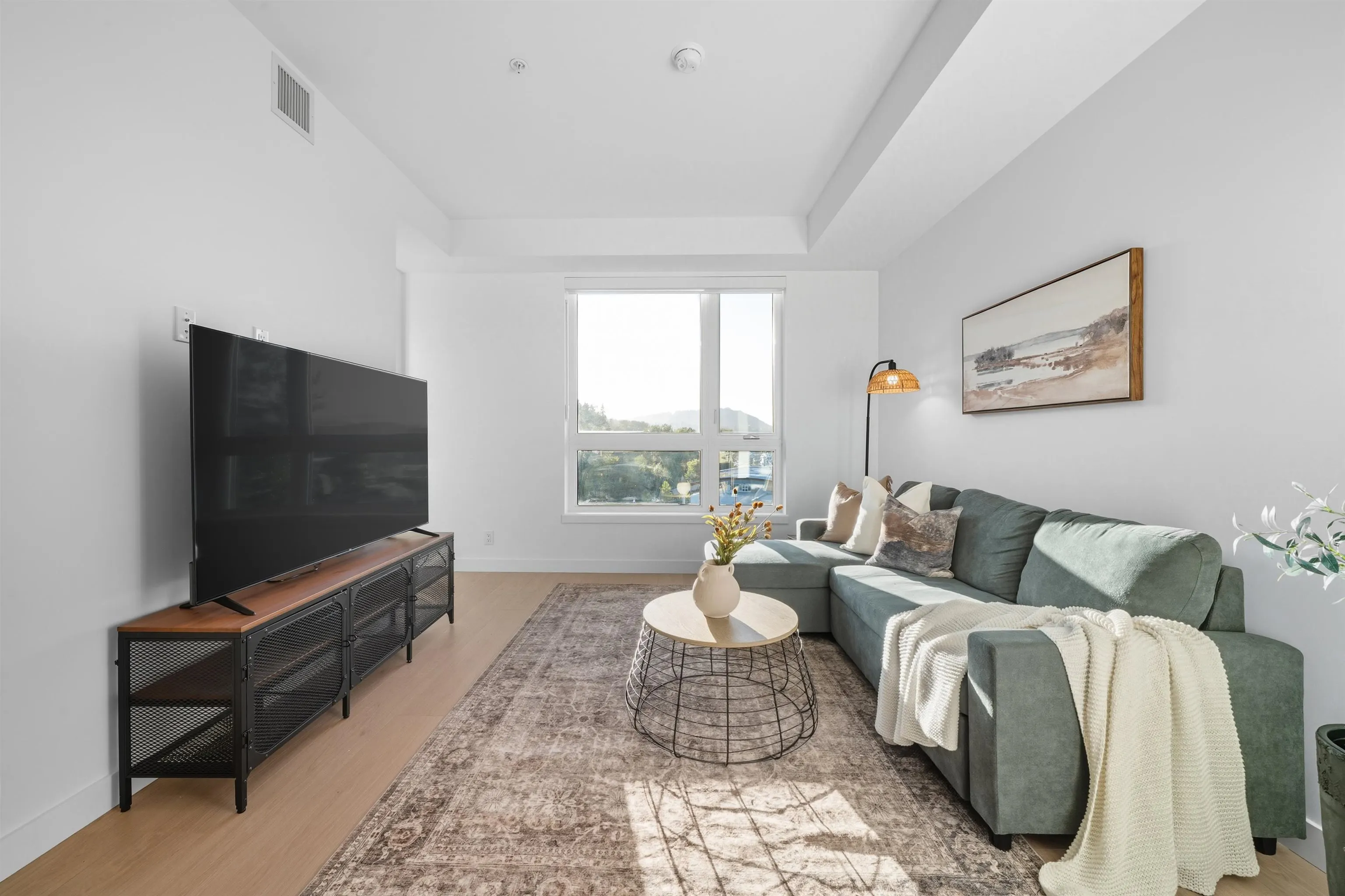 611 150 James Road