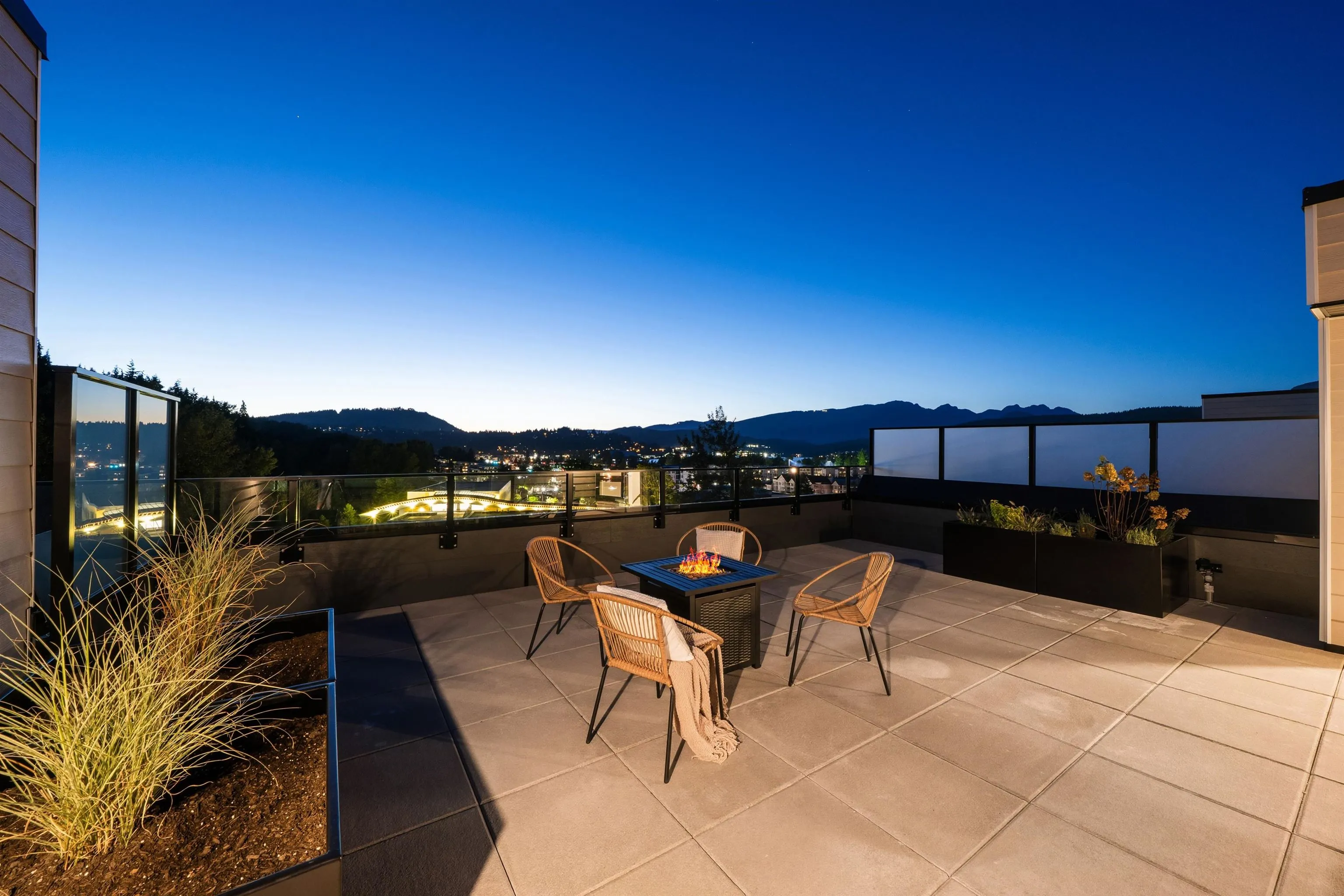 611 150 James Road