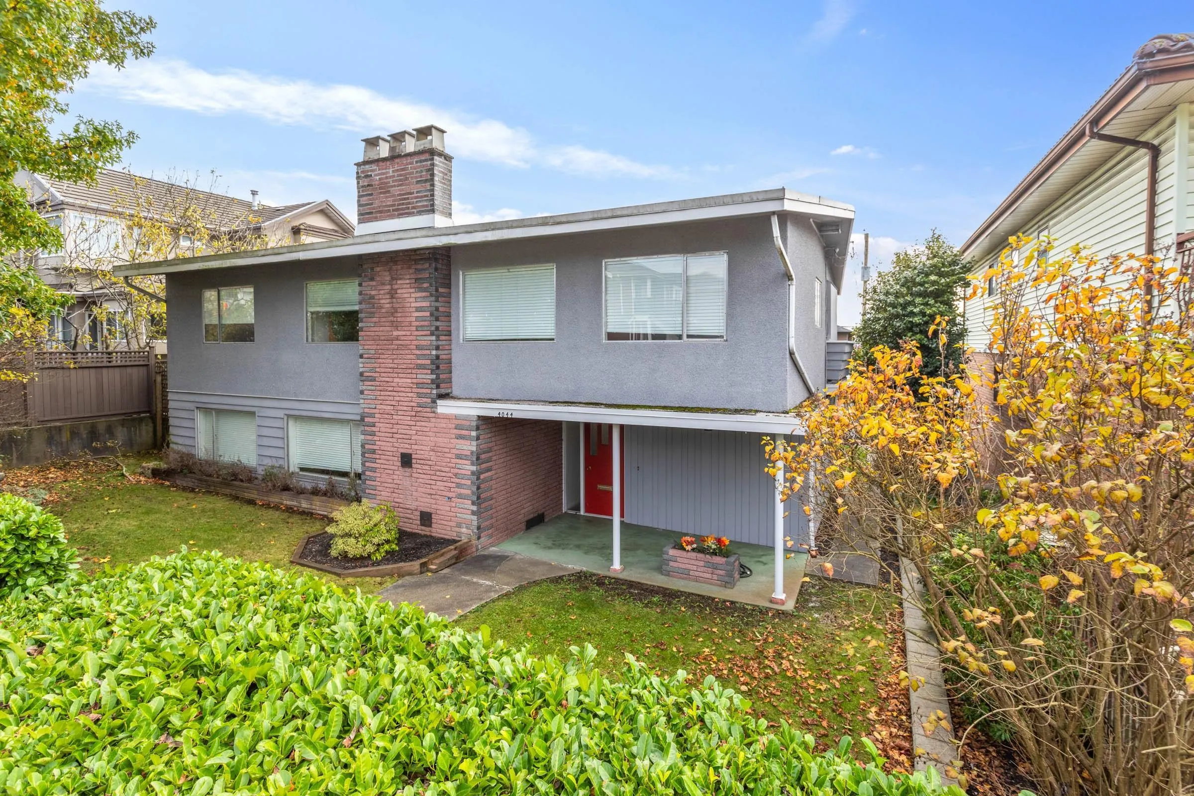 4044 Parker Street