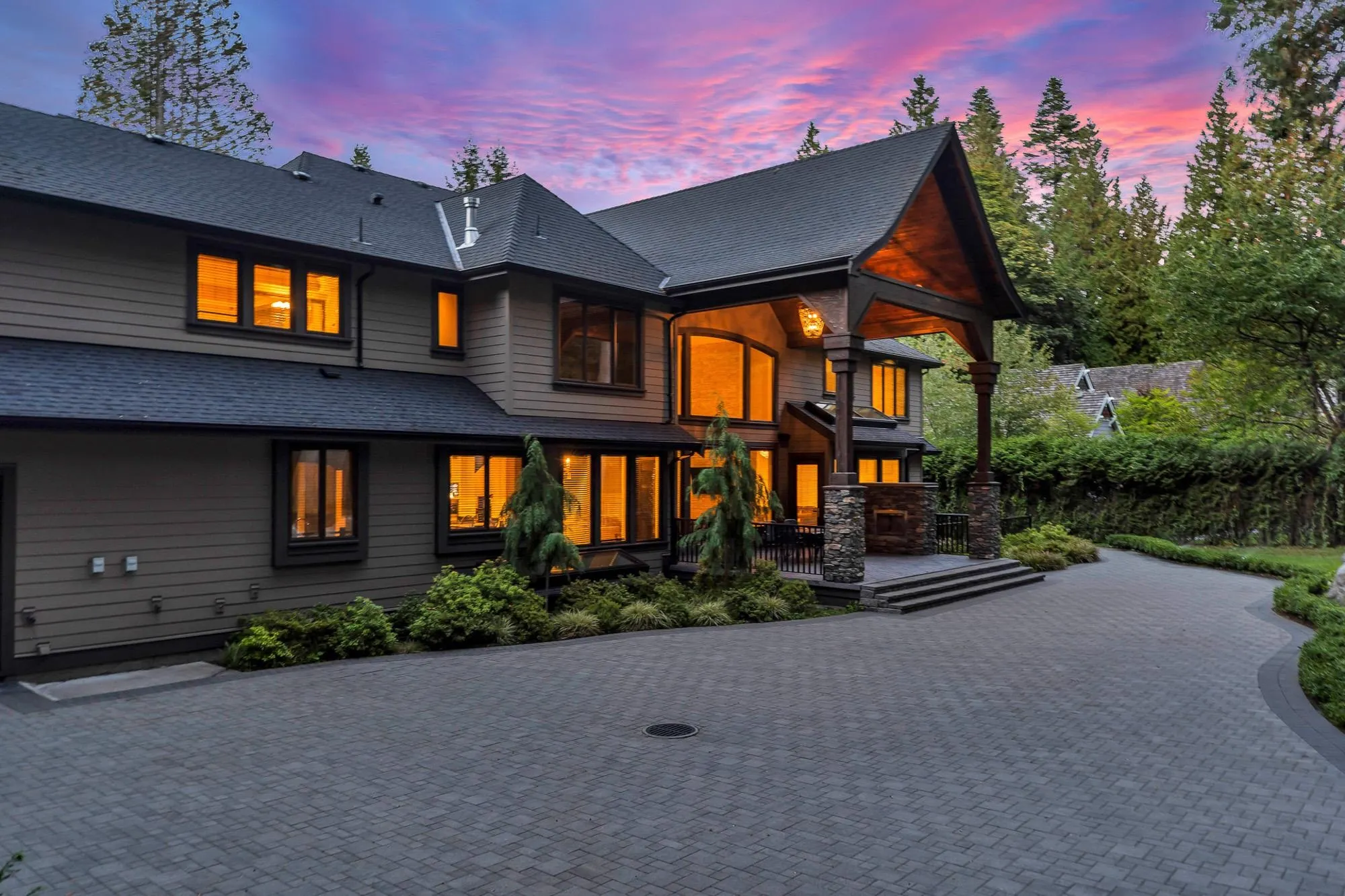 13288 Woodcrest Drive