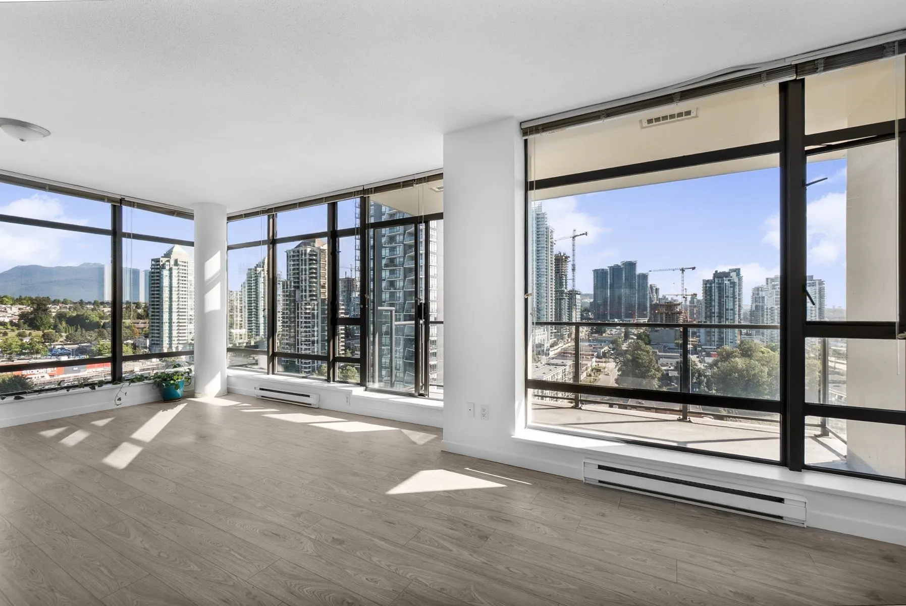 1903 4250 Dawson Street