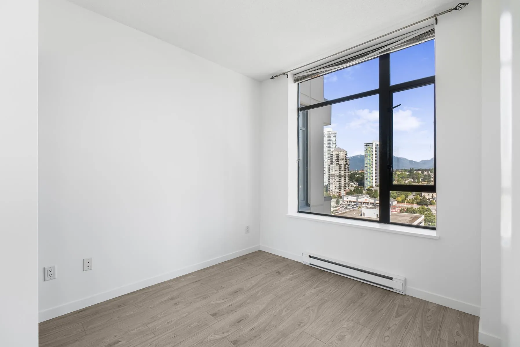 1903 4250 Dawson Street