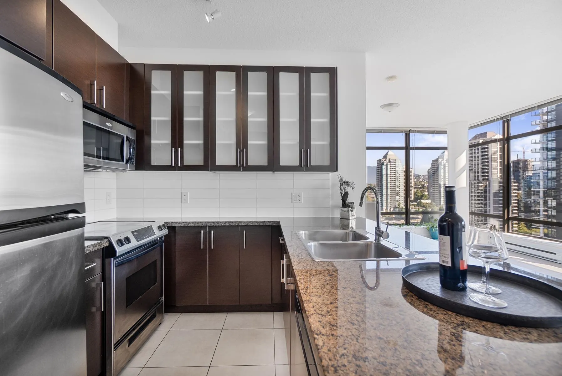1903 4250 Dawson Street