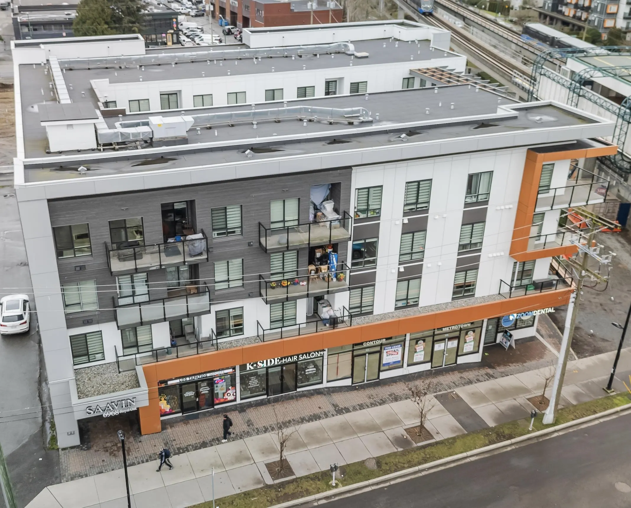 201 6968 Royal Oak Avenue