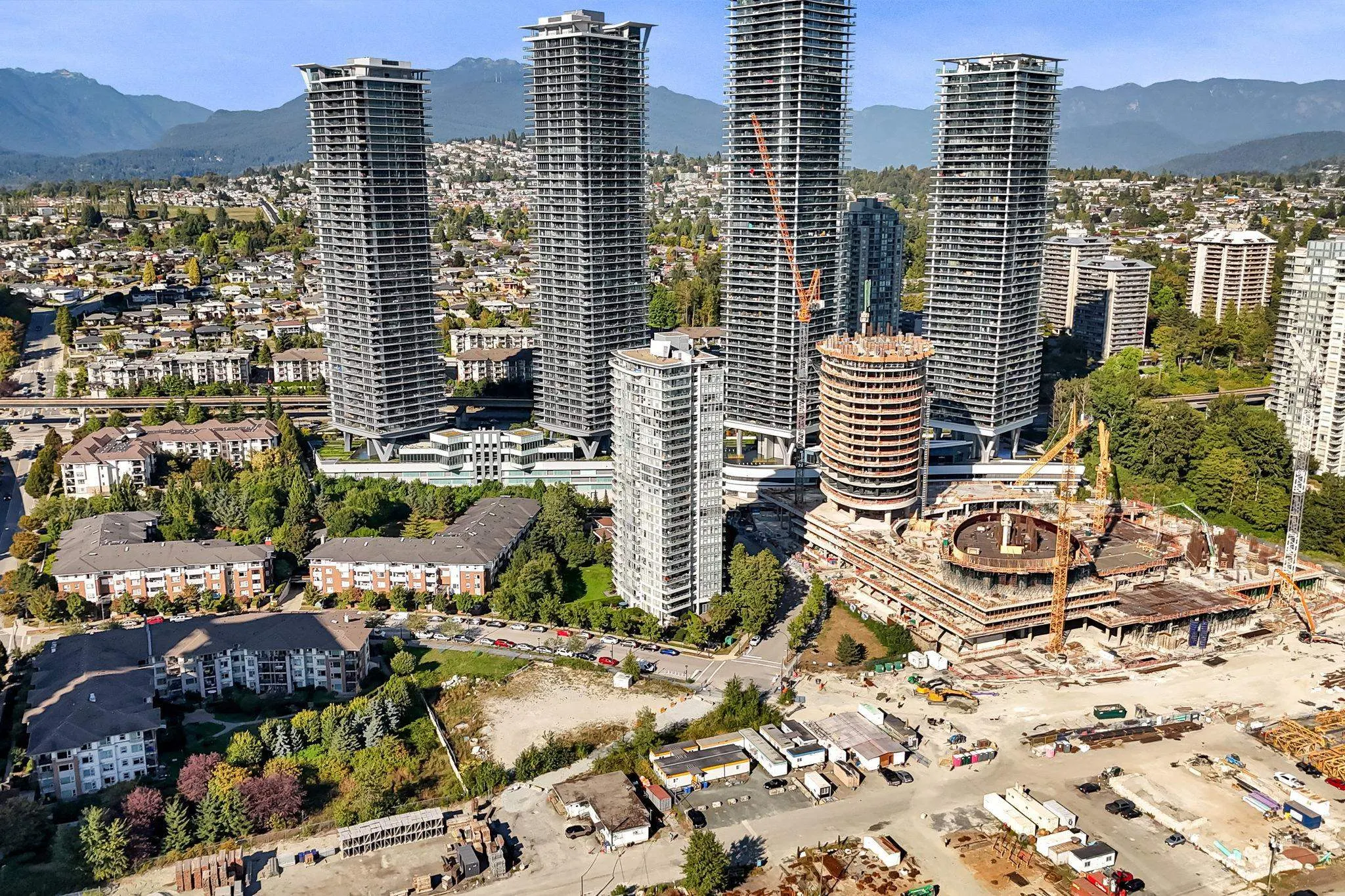 1908 2289 Yukon Crescent