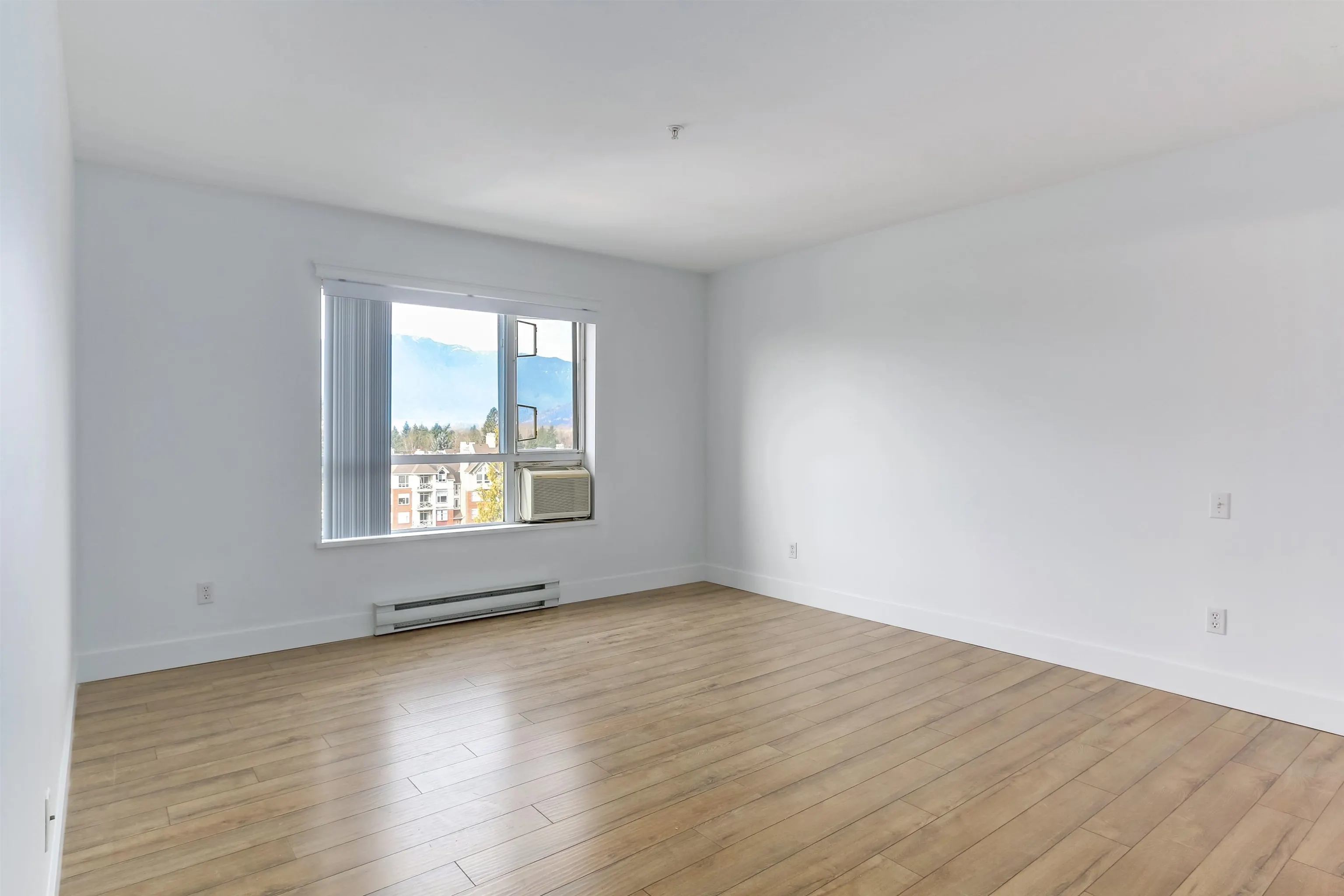 604 45745 Princess Avenue