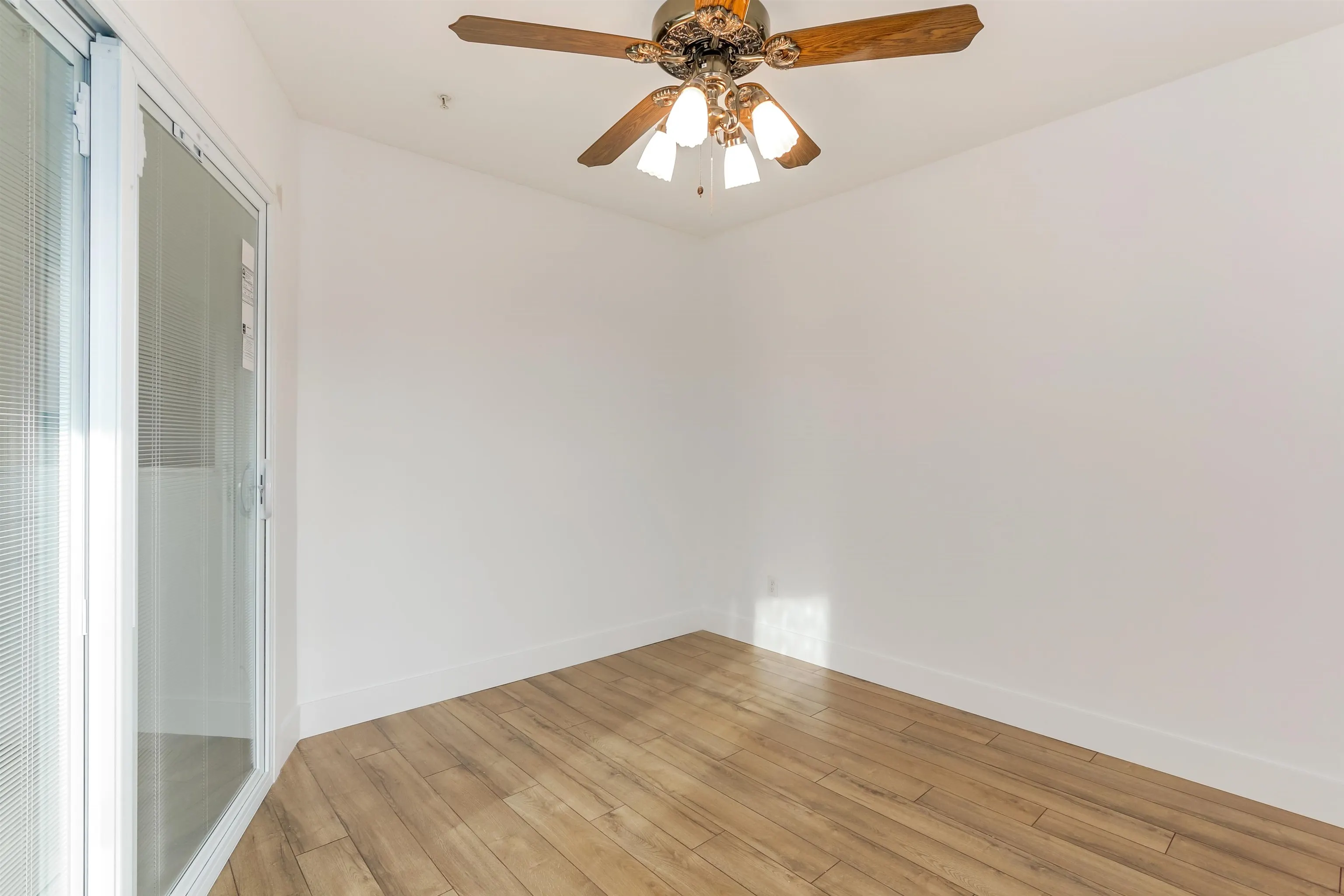 604 45745 Princess Avenue
