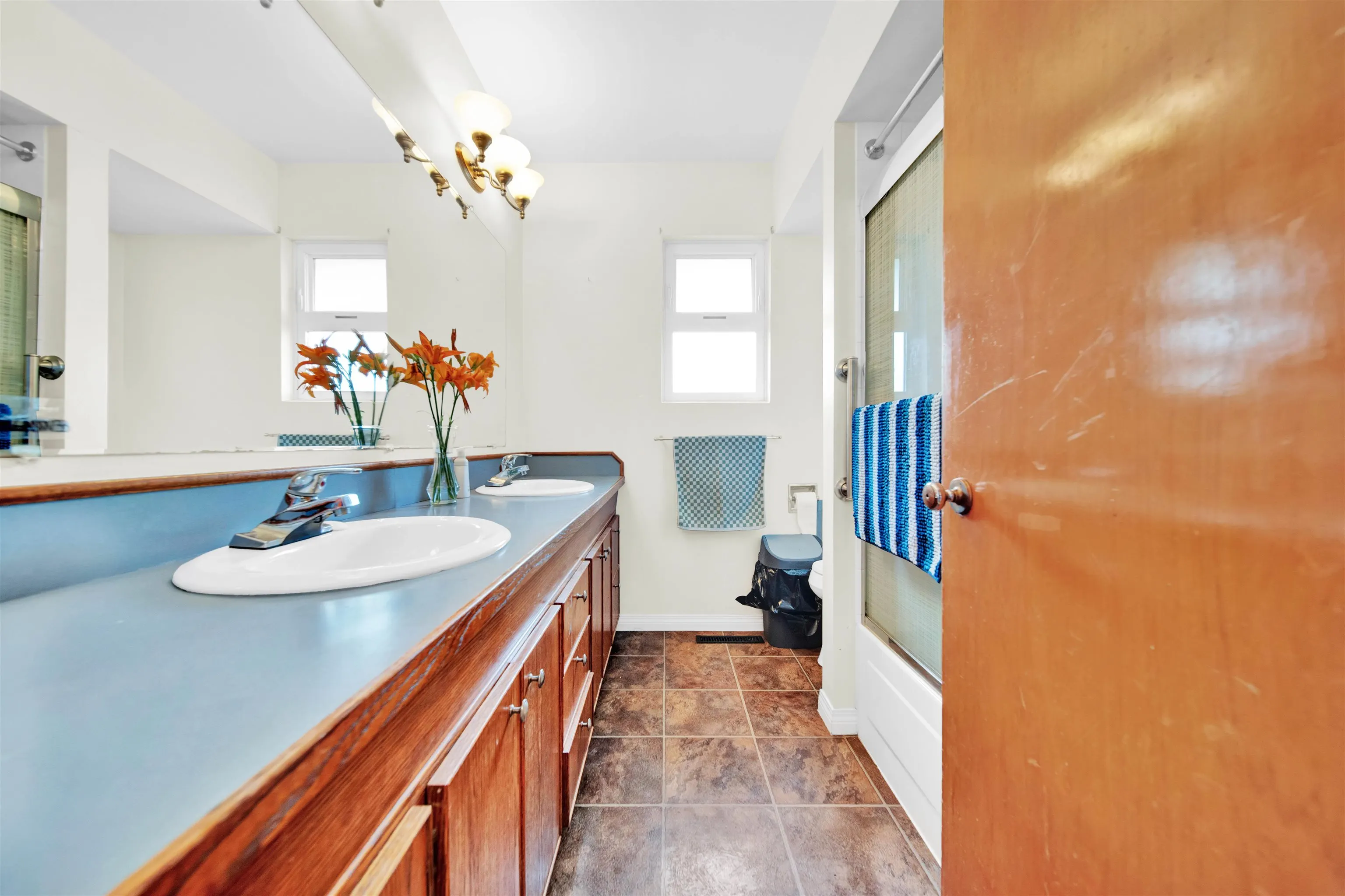 320 Seaforth Crescent