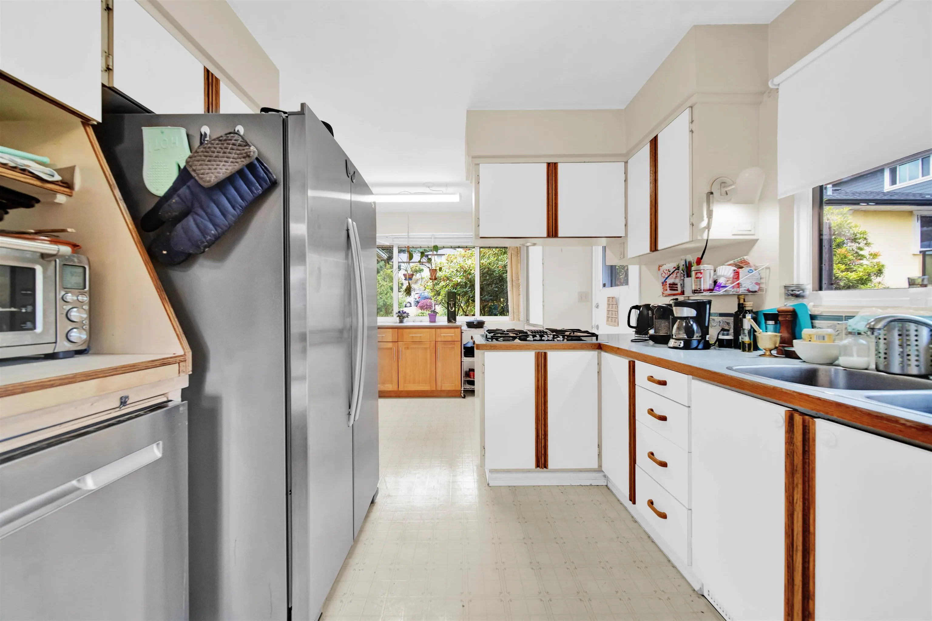 320 Seaforth Crescent