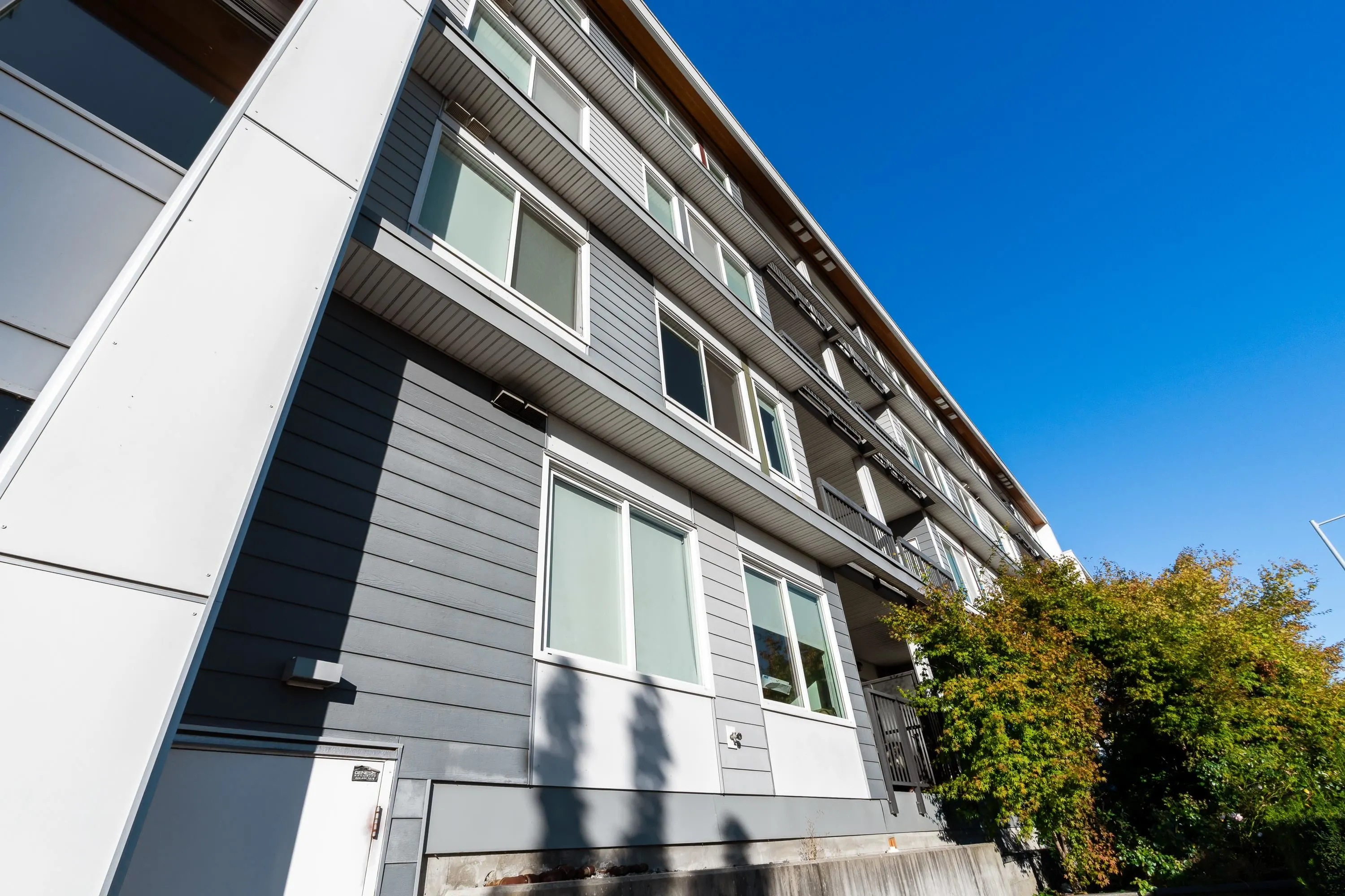 208 10011 River Drive