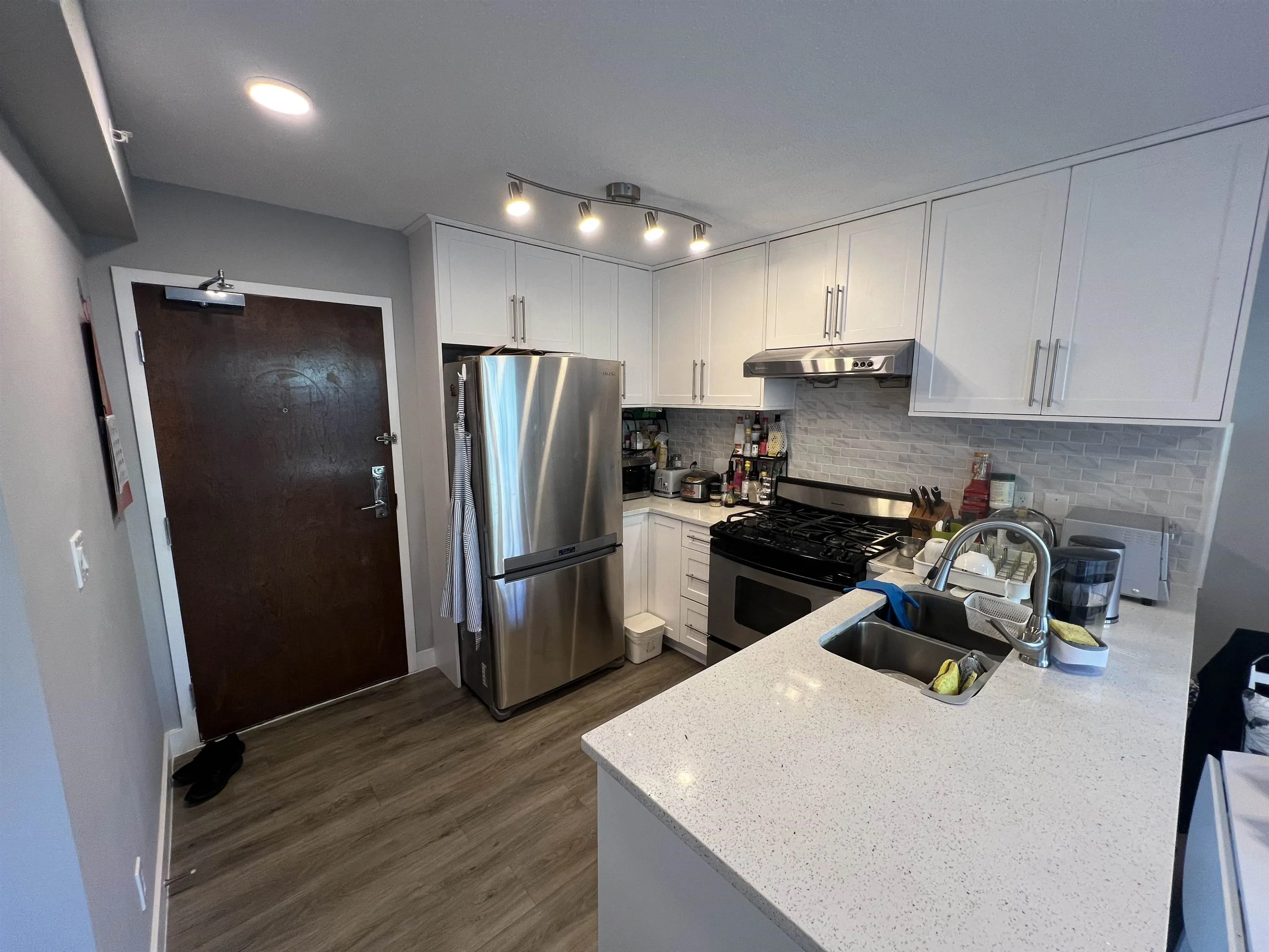 501 8280 Lansdowne Road