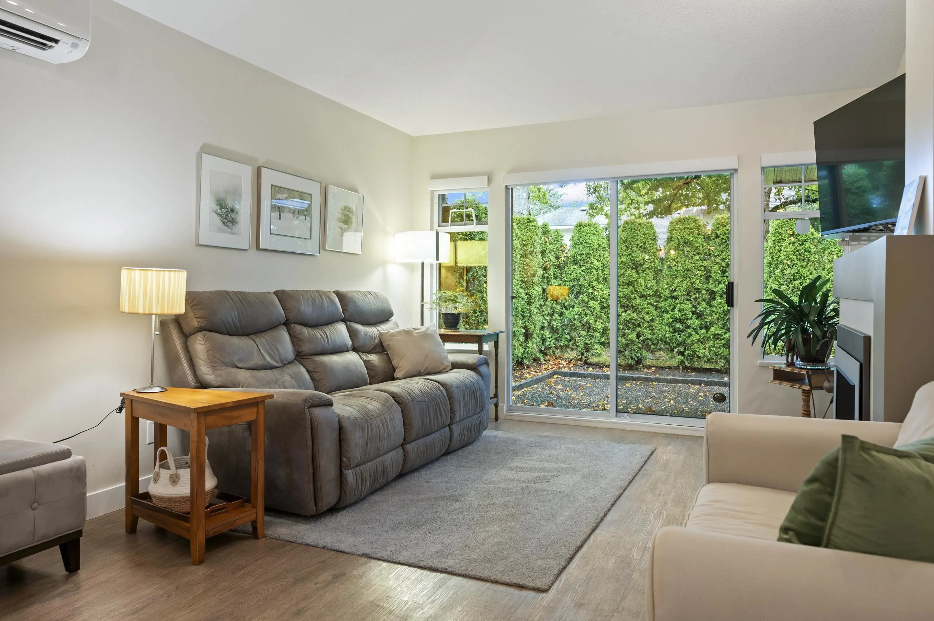 62 8737 212th Street