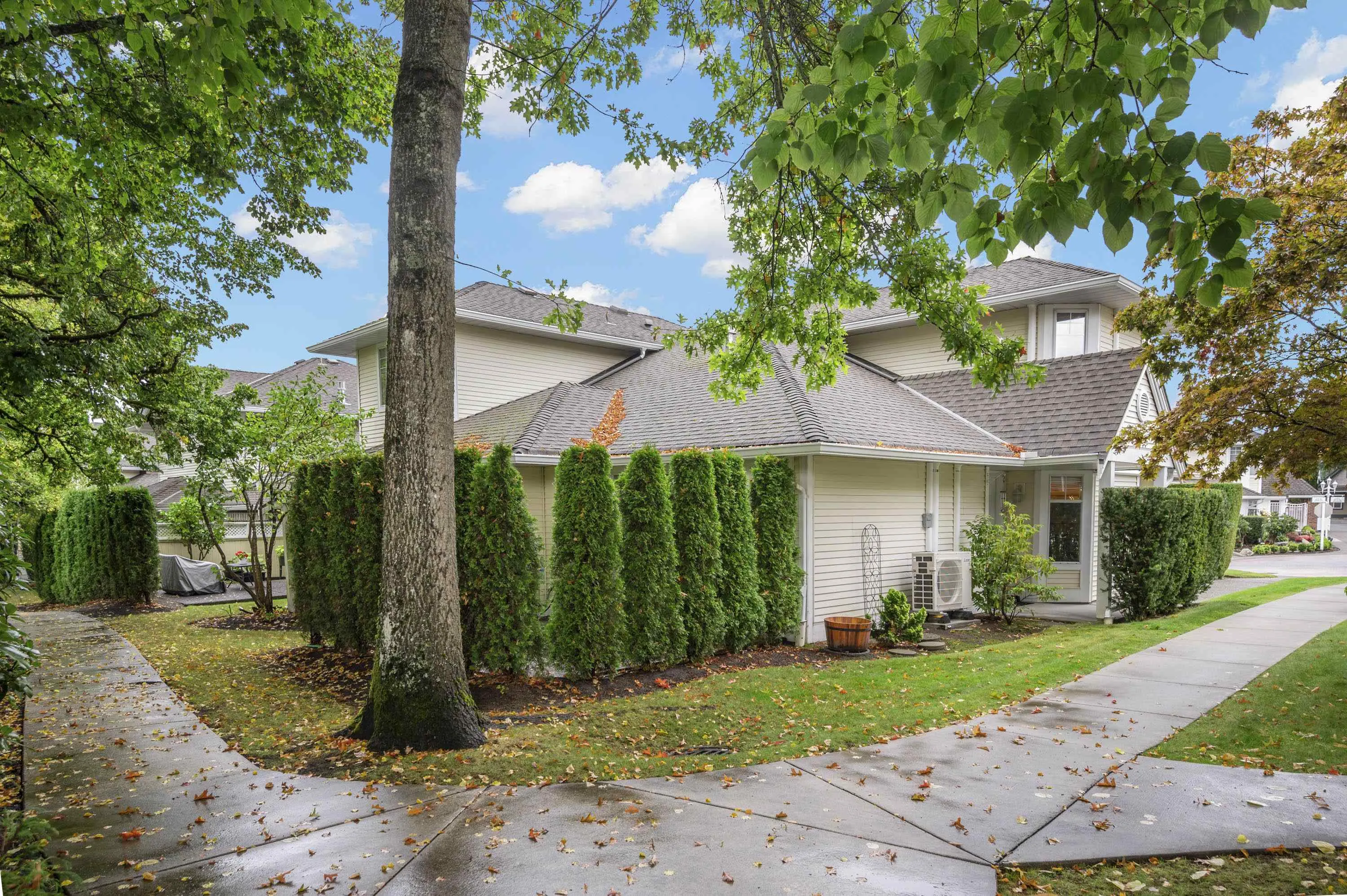 62 8737 212th Street